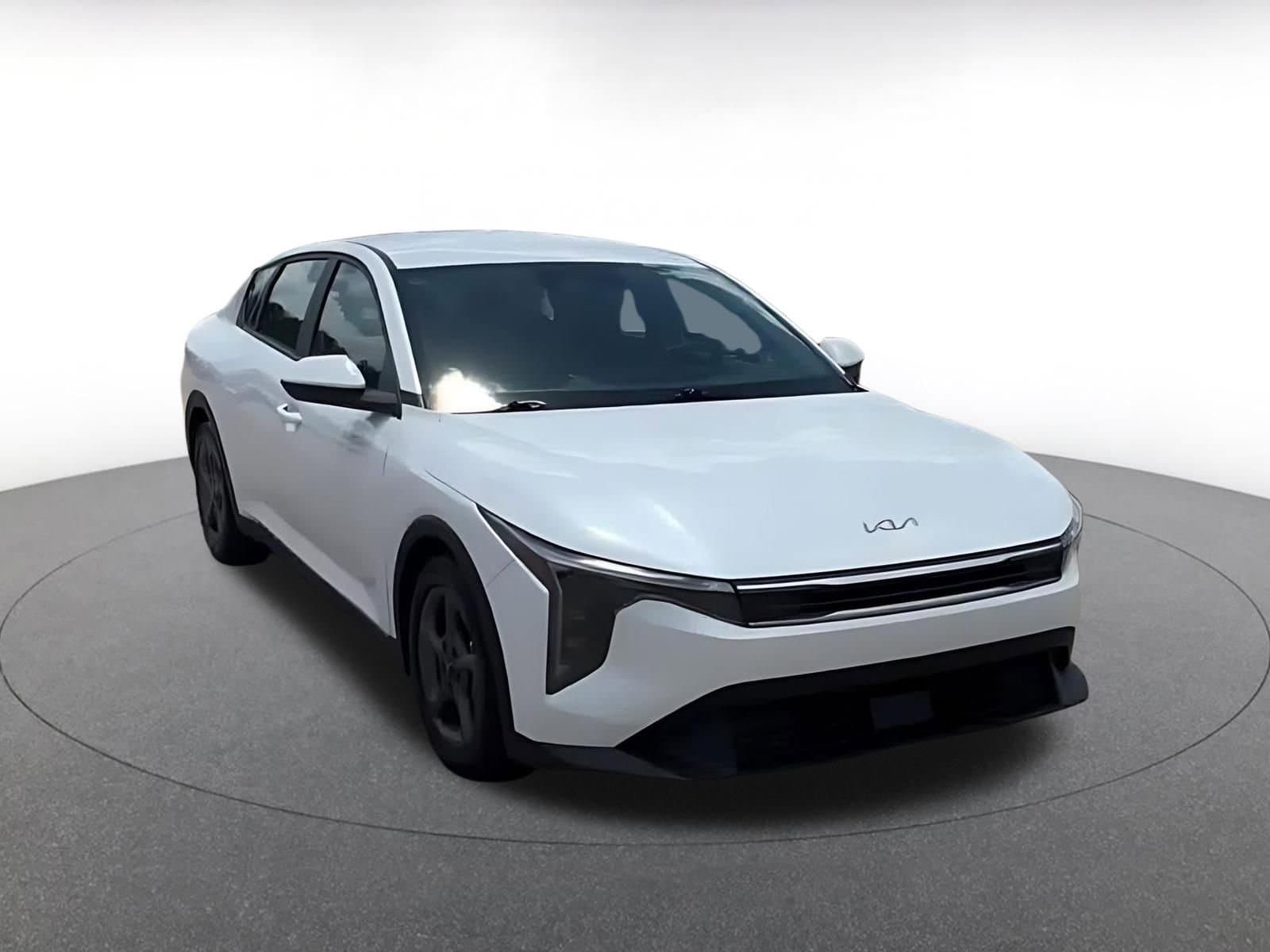 Thumbnail: 2025 Kia K4 - 3