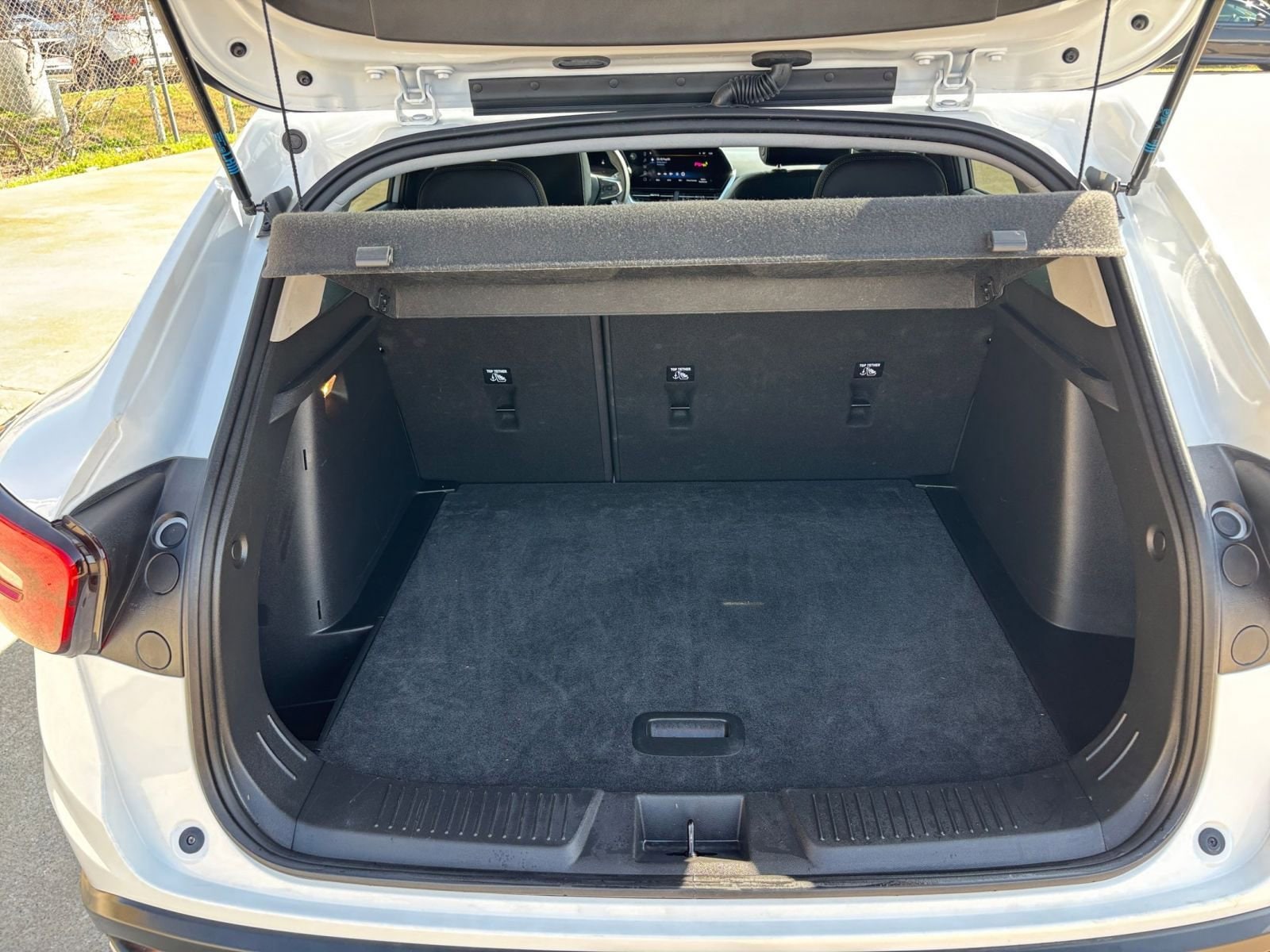 Thumbnail: 2025 Chevrolet Trax - 30