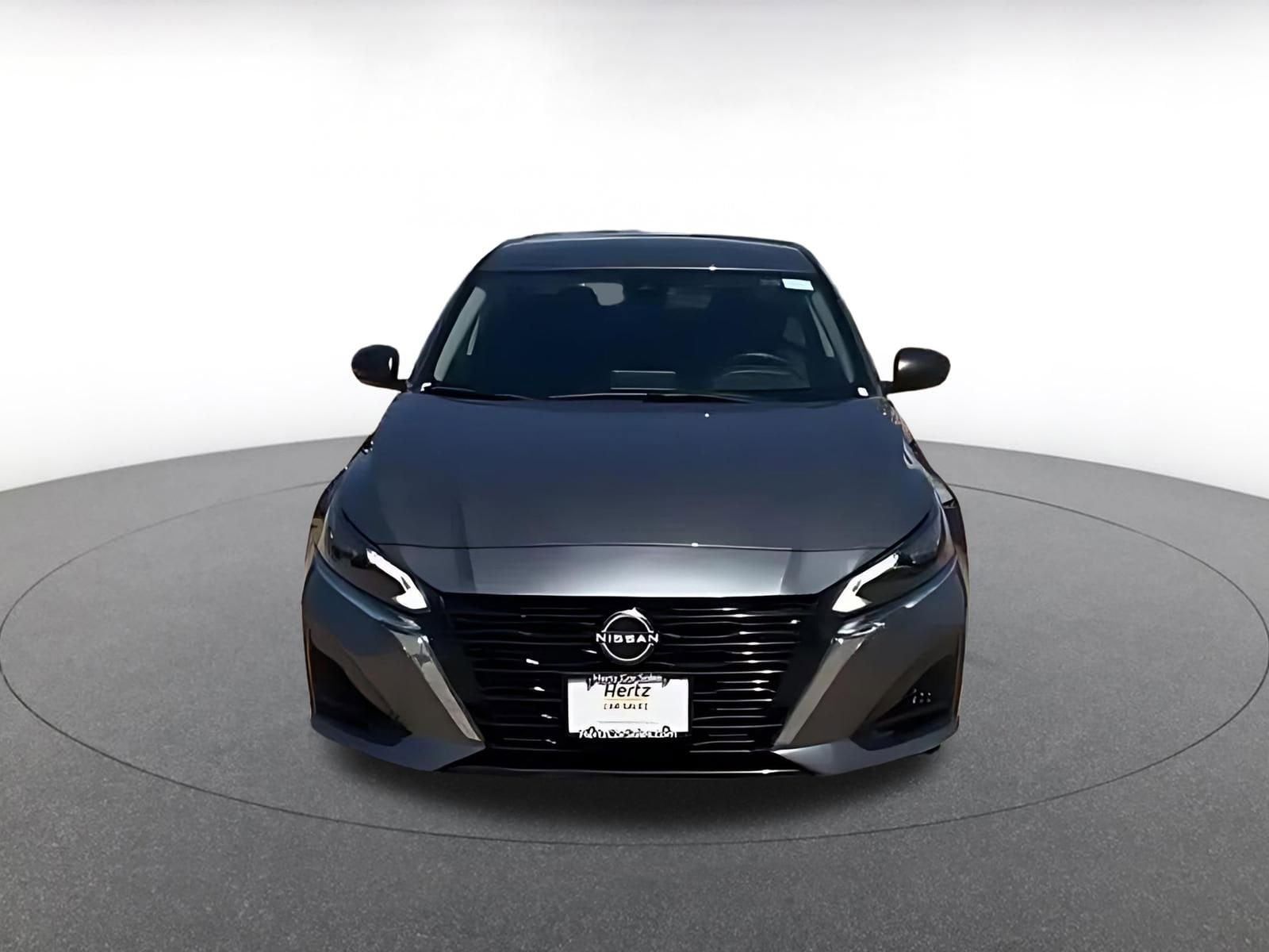 Thumbnail: 2025 Nissan Altima - 4