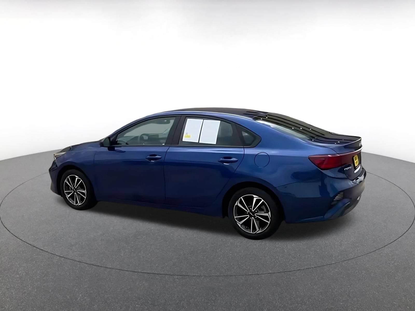 Thumbnail: 2024 Kia Forte - 11