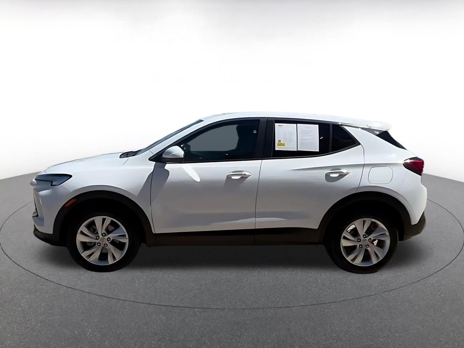 Thumbnail: 2025 Buick Encore GX - 9