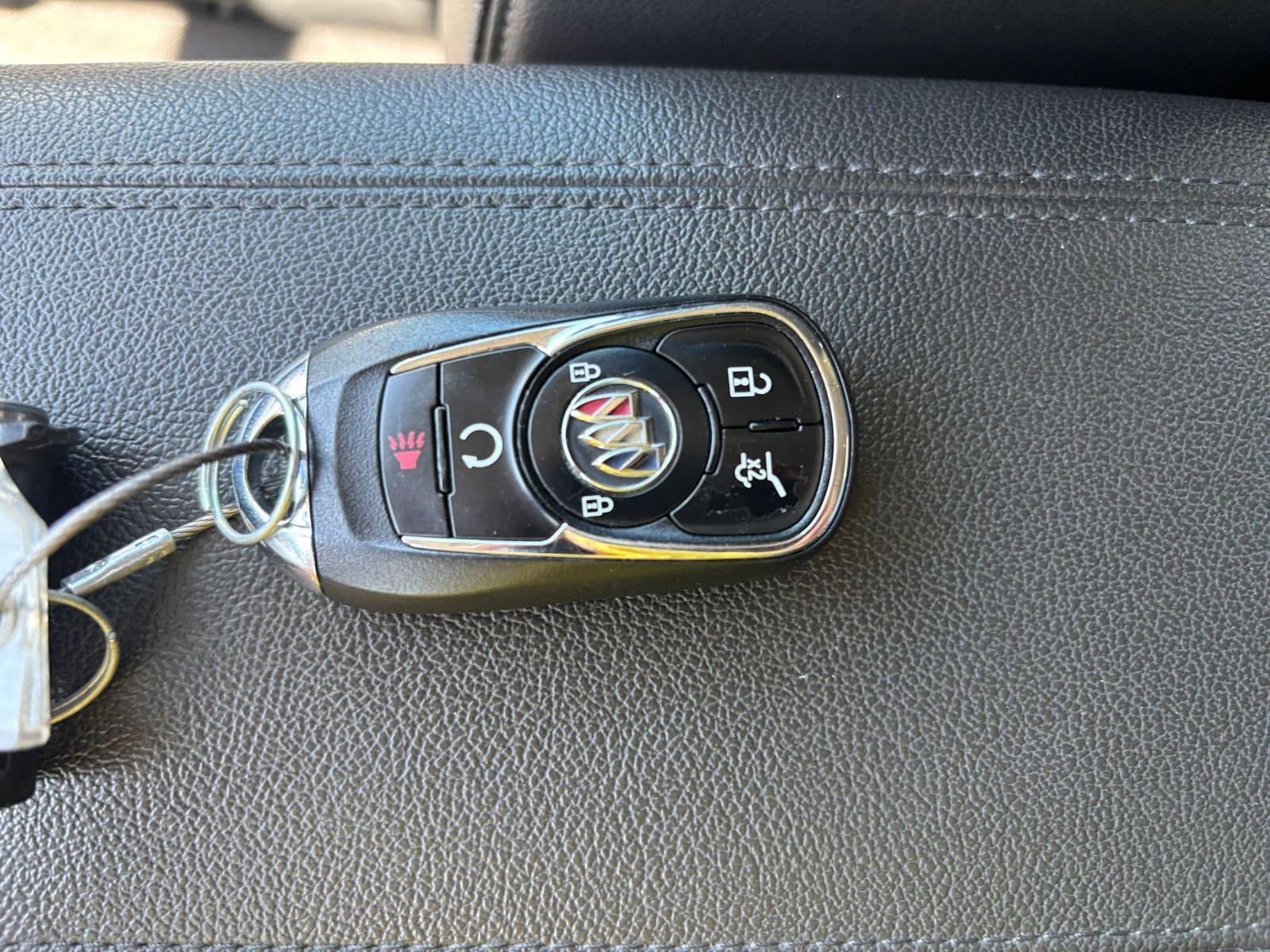 Thumbnail: 2025 Buick Encore GX - 21