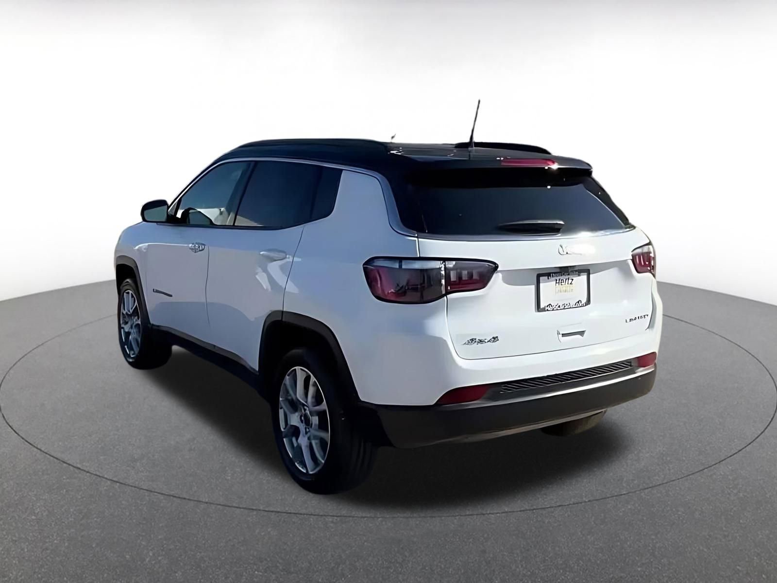 Thumbnail: 2025 Jeep Compass - 14