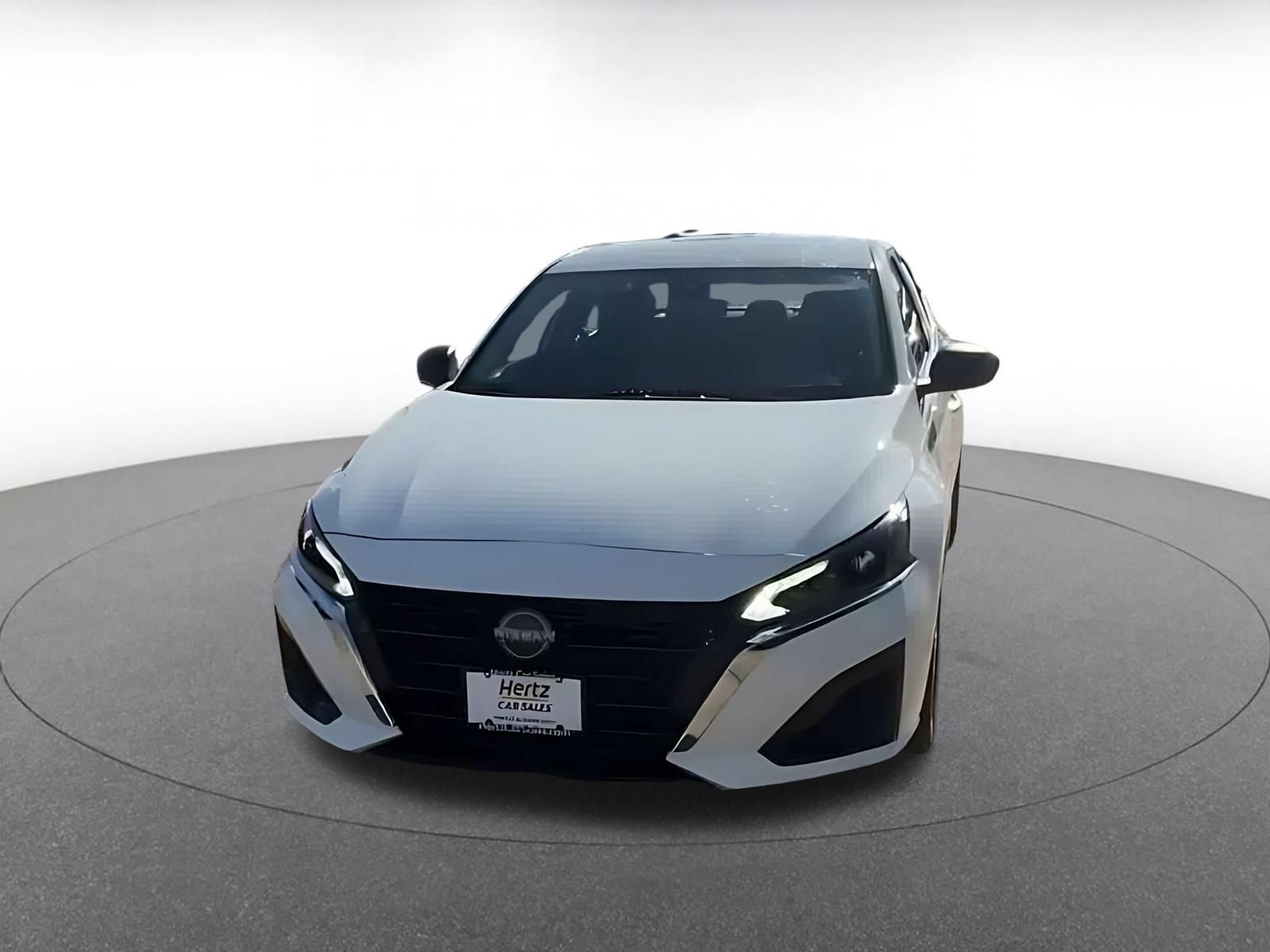 Thumbnail: 2025 Nissan Altima - 6