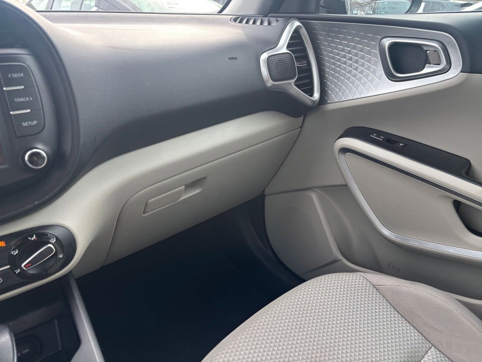 Thumbnail: 2025 Kia Soul - 32