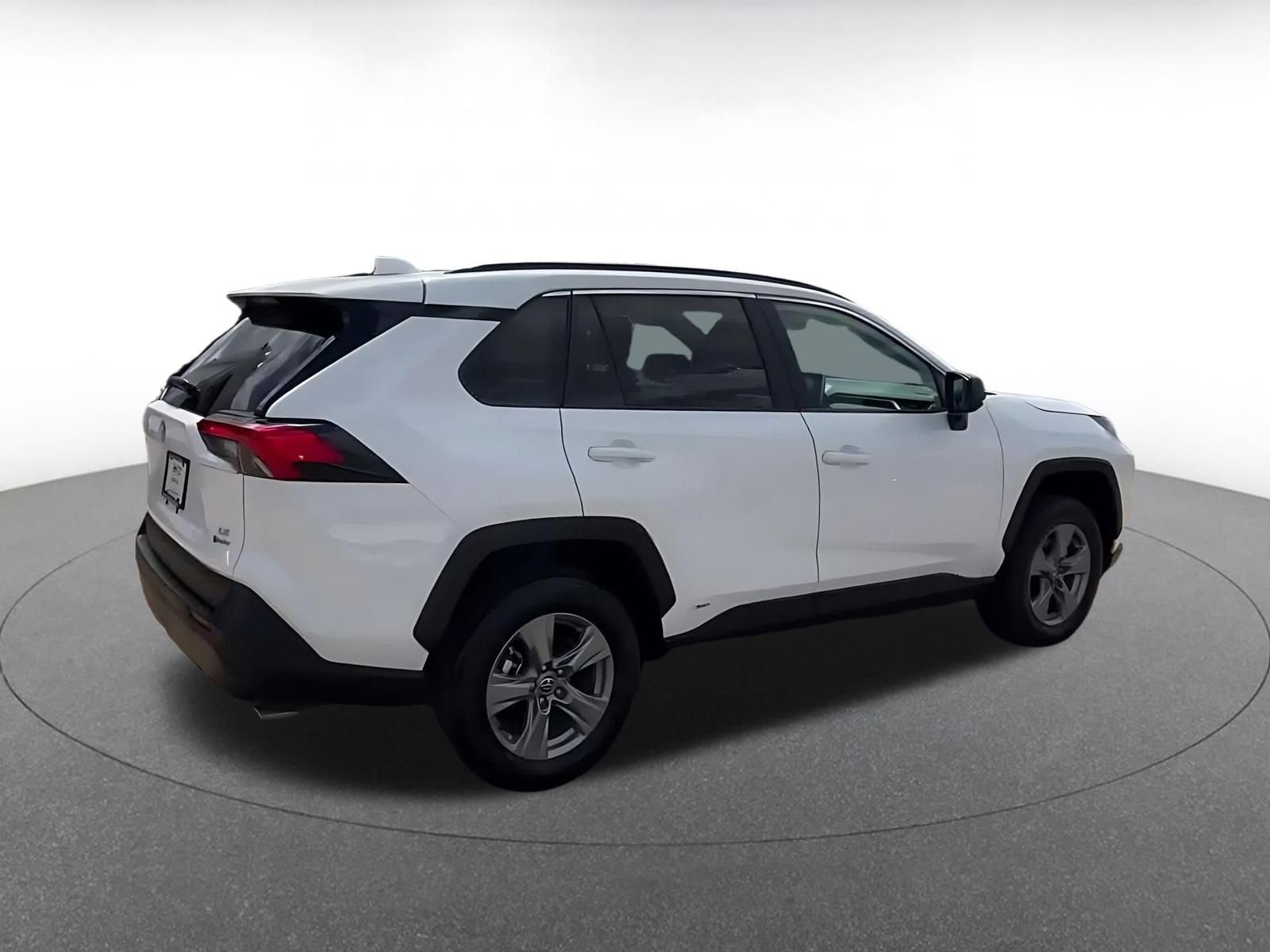 Thumbnail: 2025 Toyota RAV4 - 15