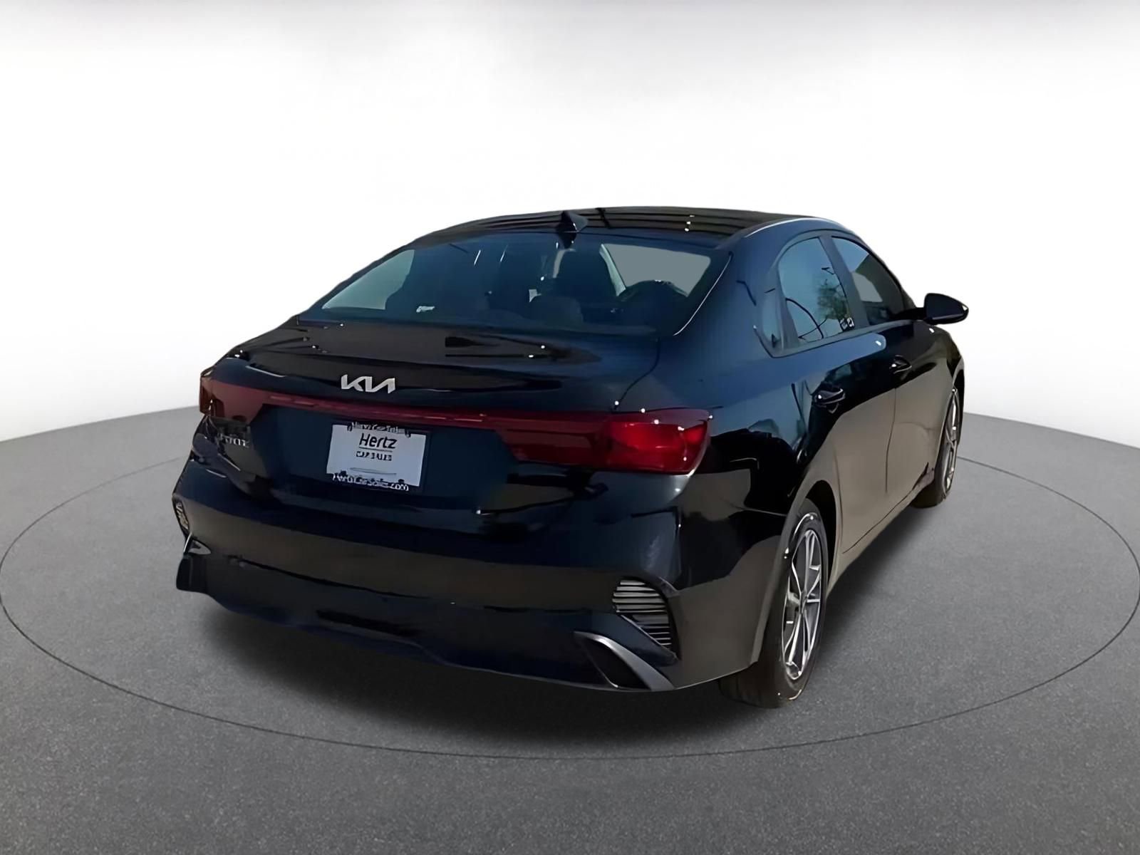 Thumbnail: 2024 Kia Forte - 12