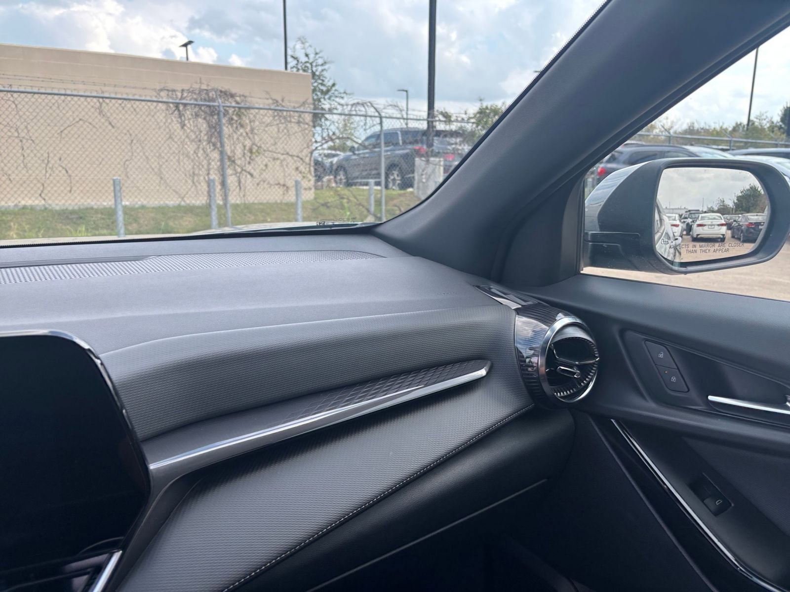 Thumbnail: 2025 Chevrolet Equinox - 33