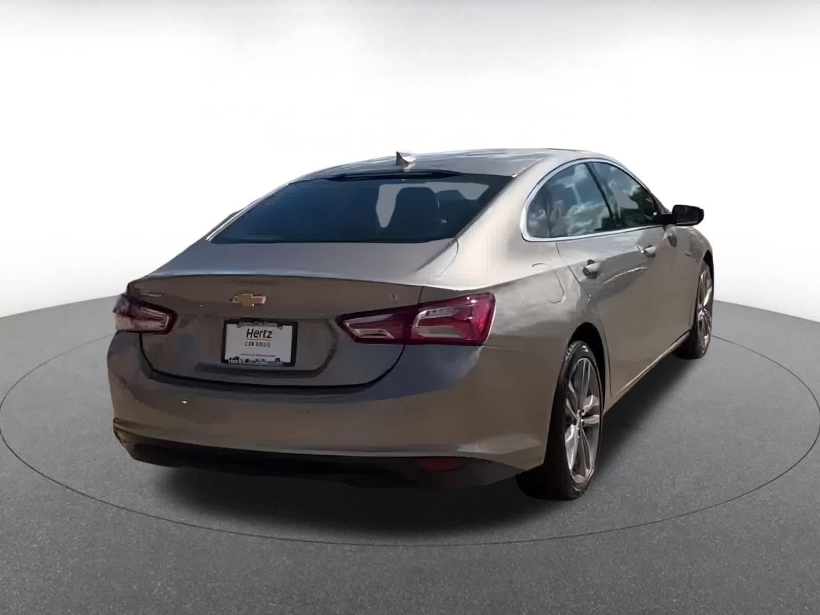 Thumbnail: 2024 Chevrolet Malibu - 12