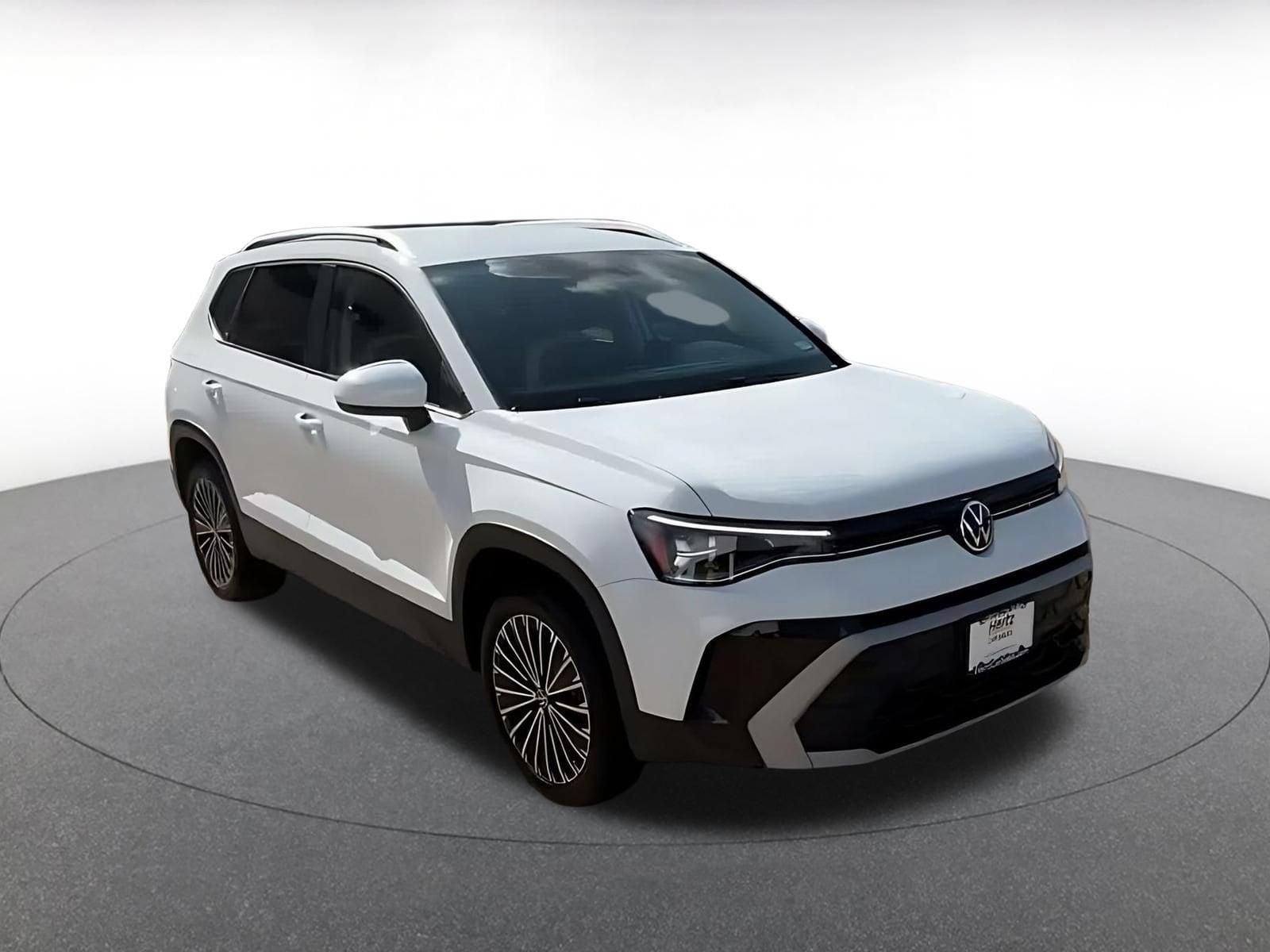 Thumbnail: 2026 Volkswagen Taos - 3