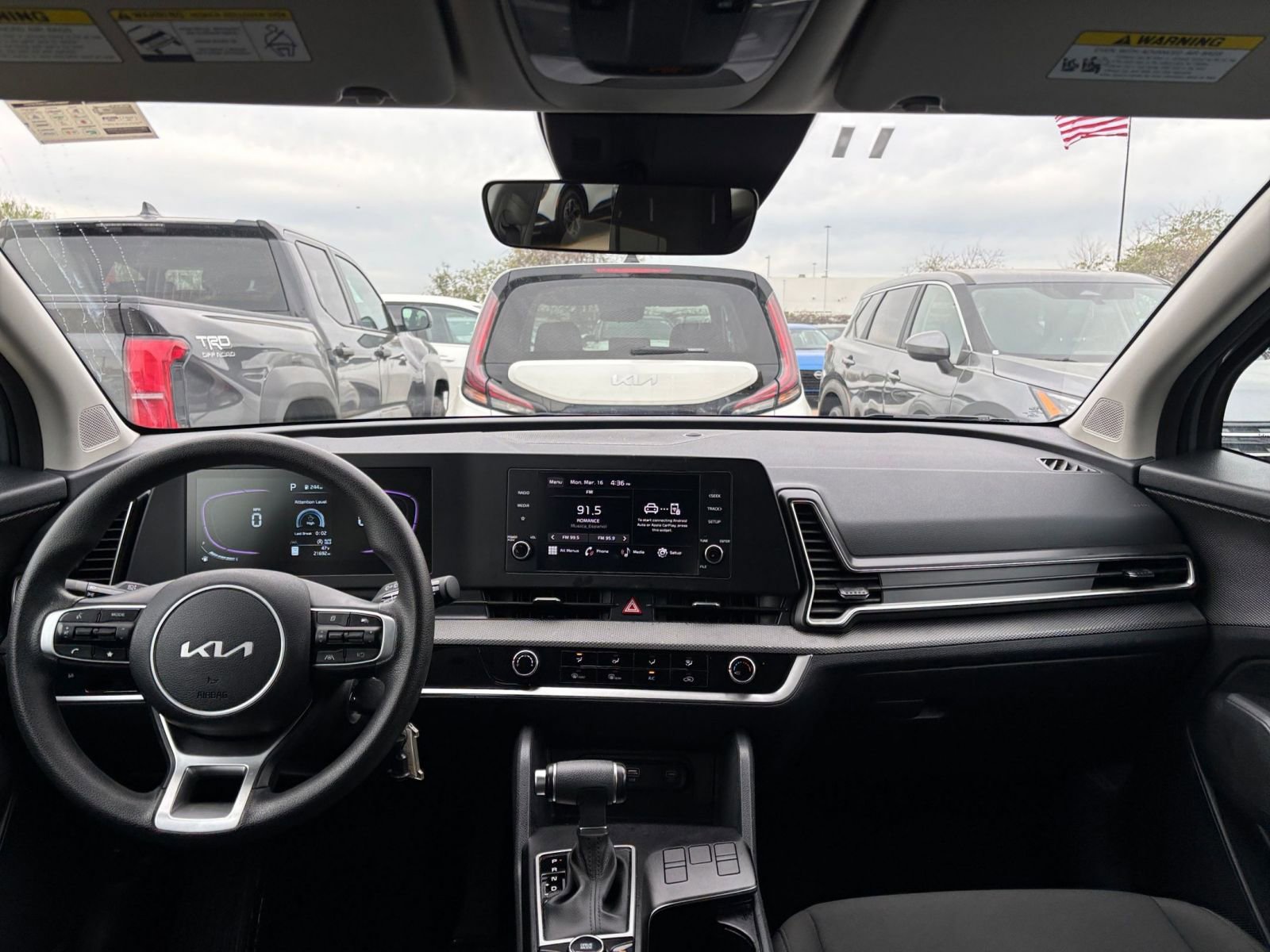 Thumbnail: 2025 Kia Sportage - 32