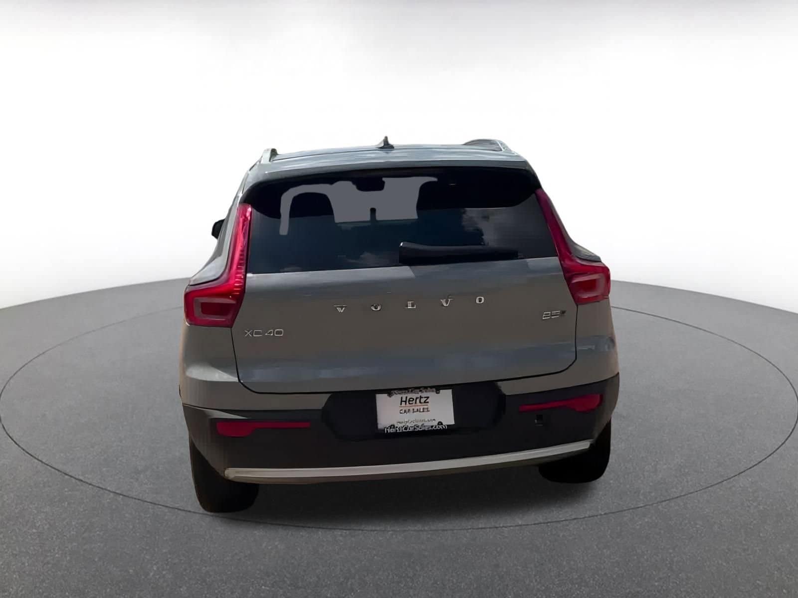 Thumbnail: 2024 Volvo XC40 - 11
