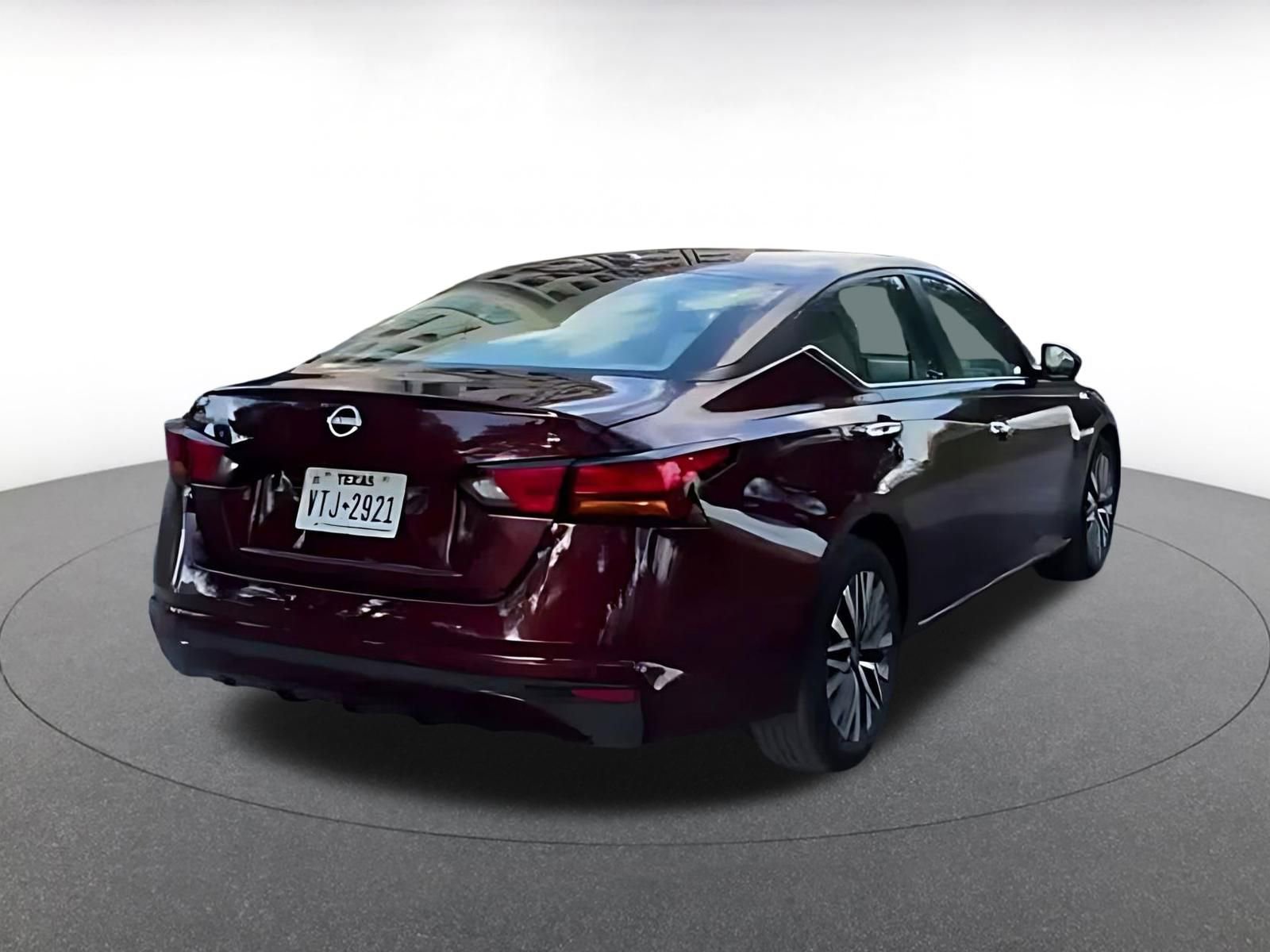 Thumbnail: 2025 Nissan Altima - 14