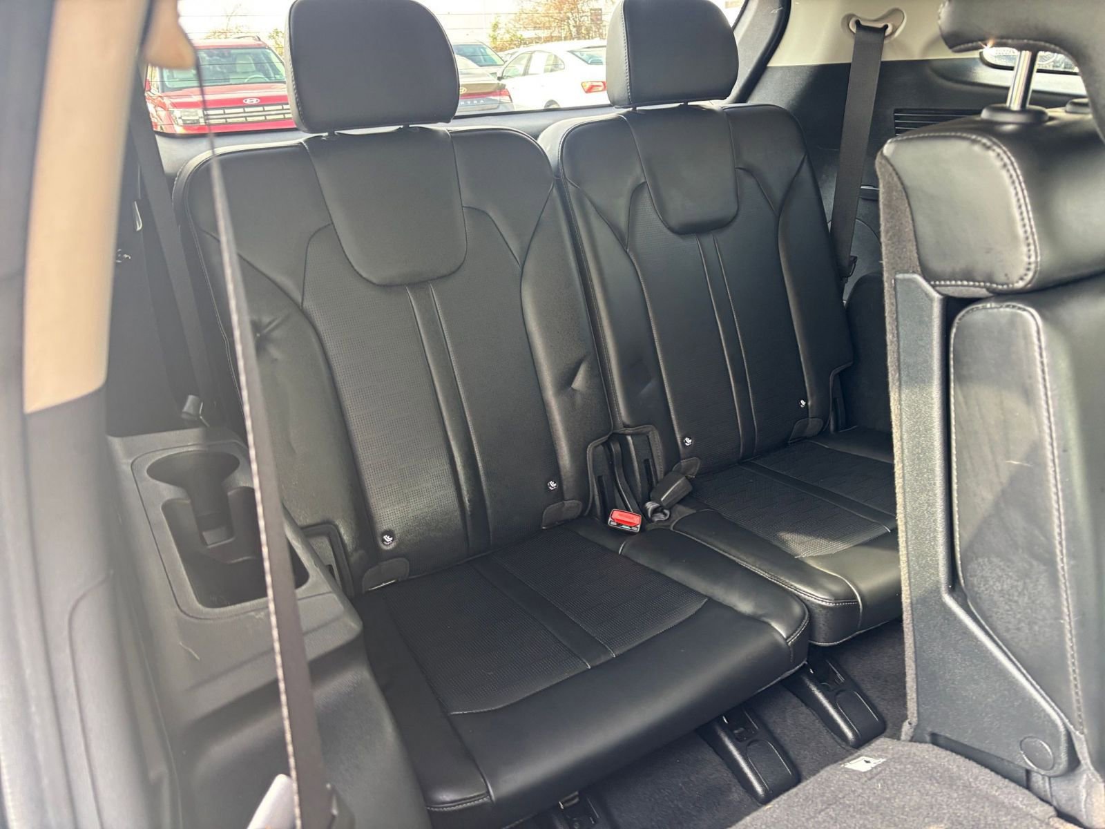 Thumbnail: 2024 Kia Sorento - 17