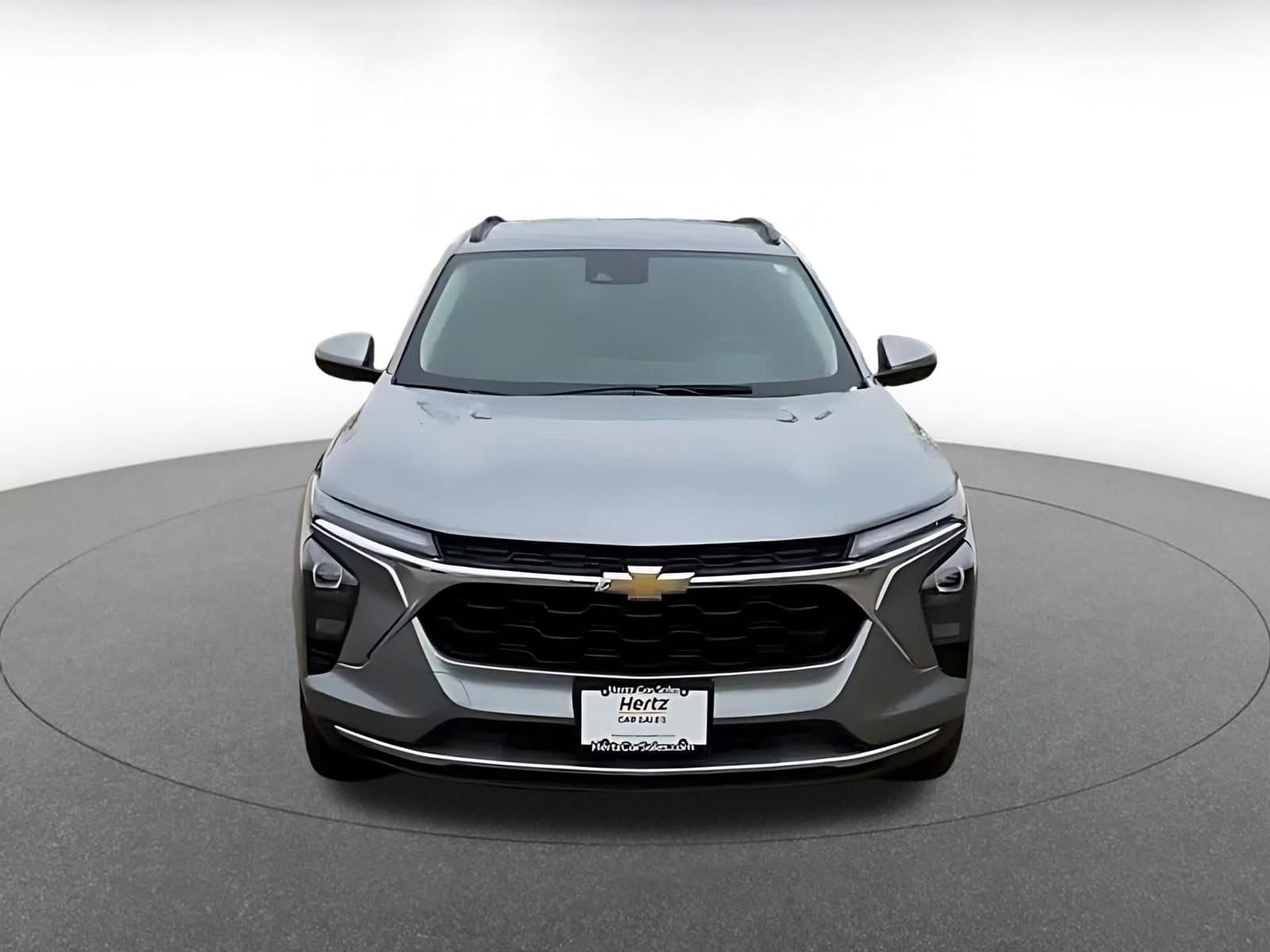 Thumbnail: 2025 Chevrolet Trax - 4