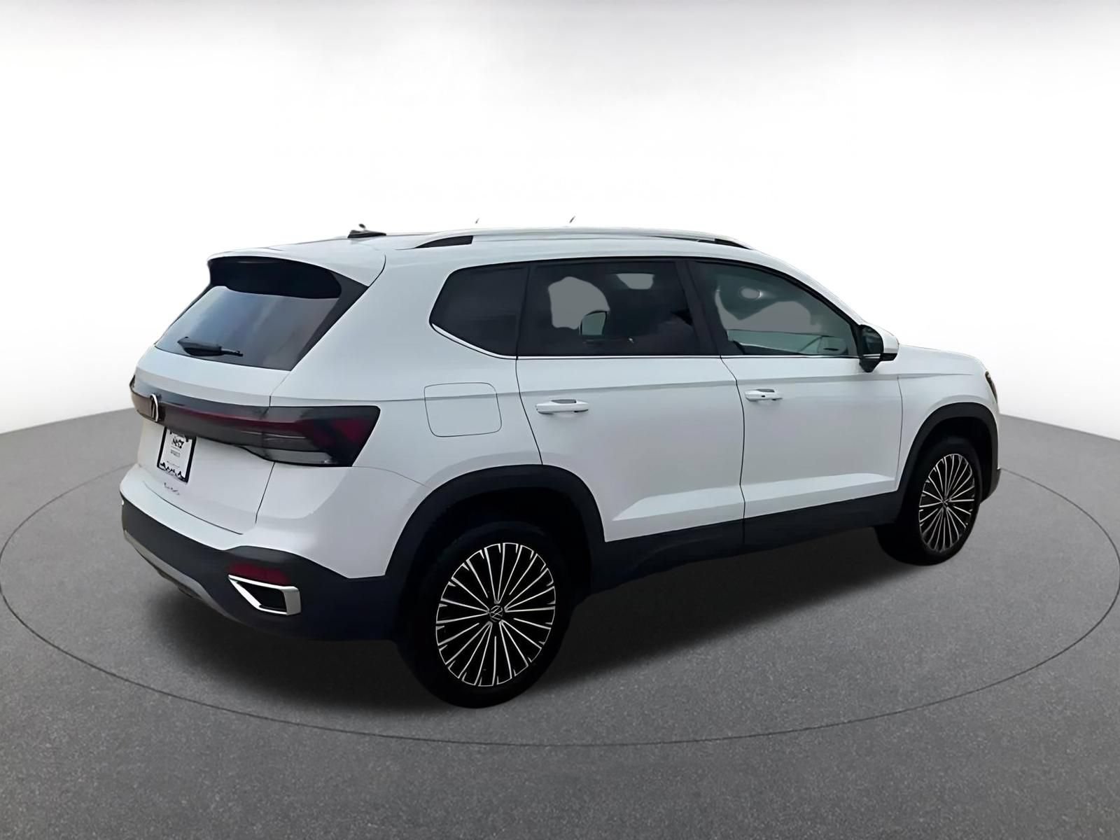 Thumbnail: 2026 Volkswagen Taos - 15