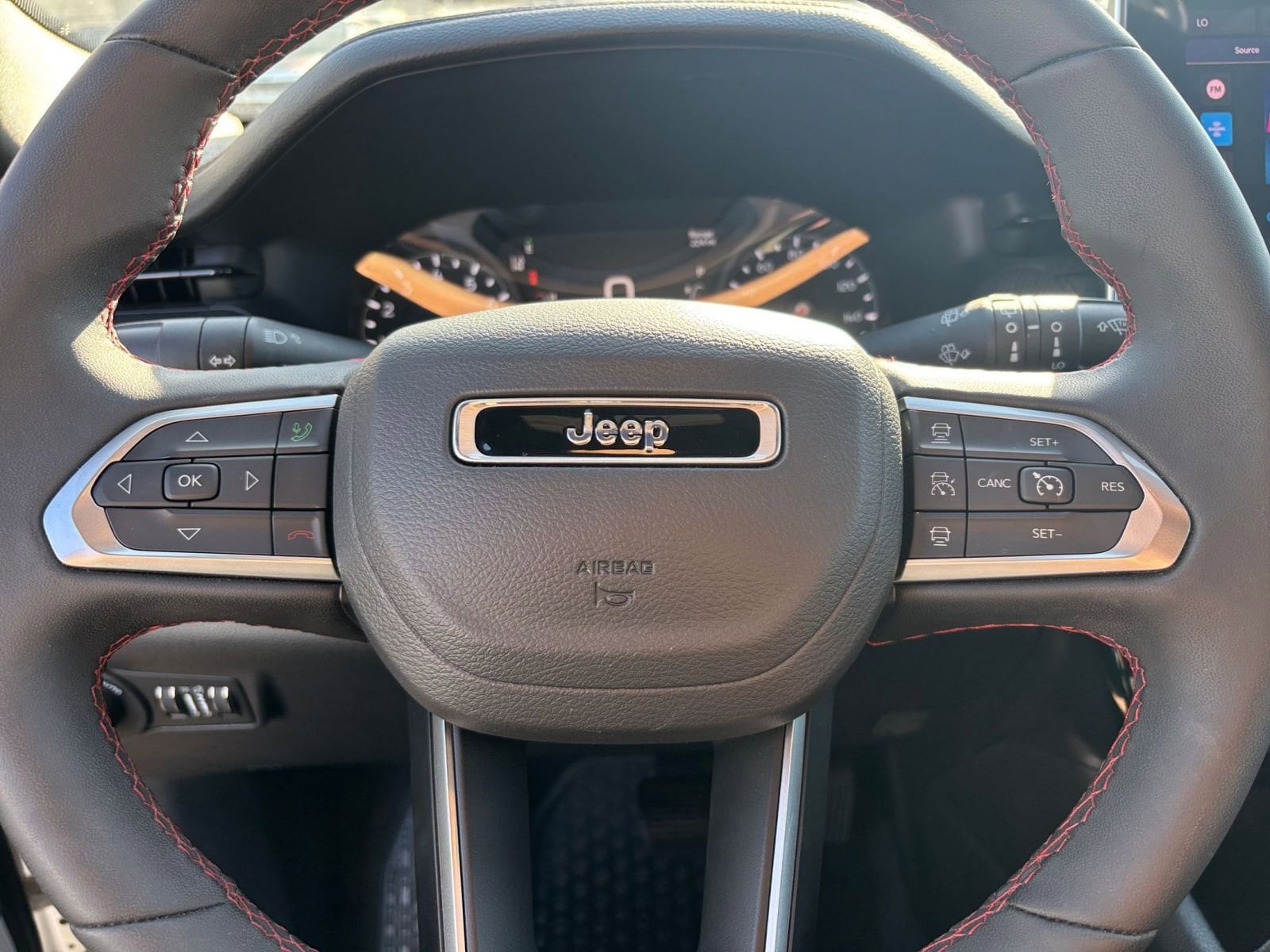 Thumbnail: 2025 Jeep Compass - 27