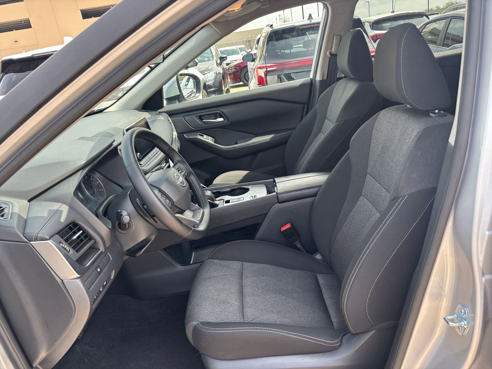 Thumbnail: 2025 Nissan Rogue - 29