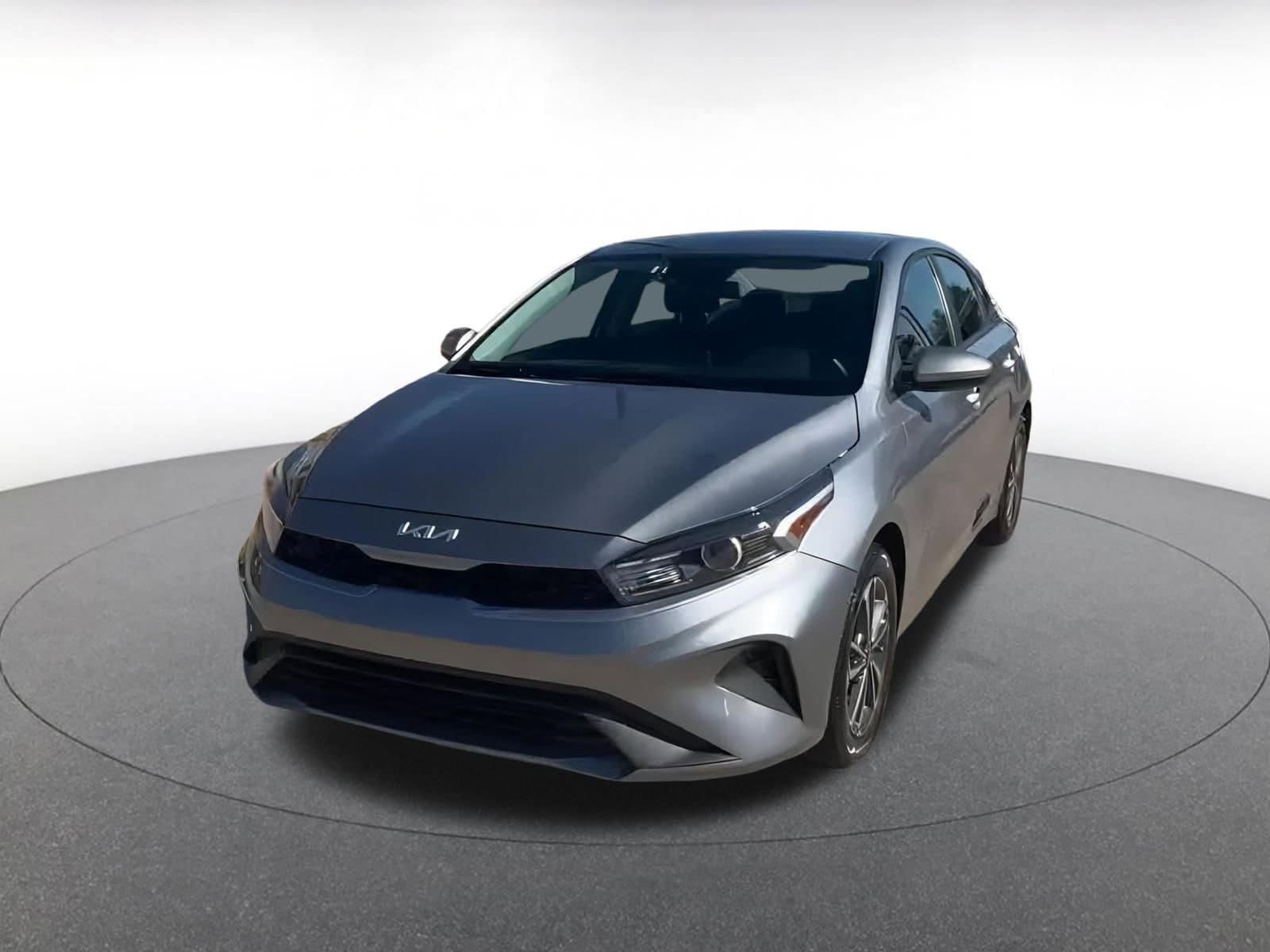 Thumbnail: 2024 Kia Forte - 4
