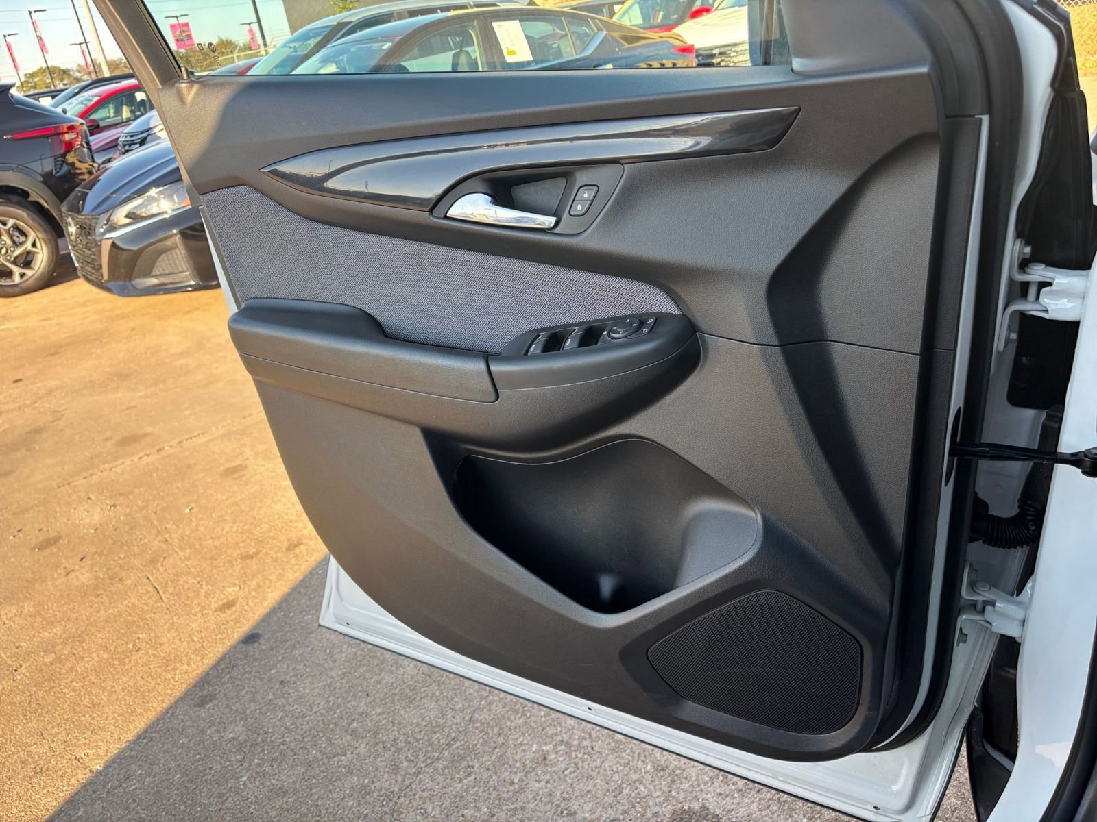 Thumbnail: 2025 Chevrolet TrailBlazer - 18