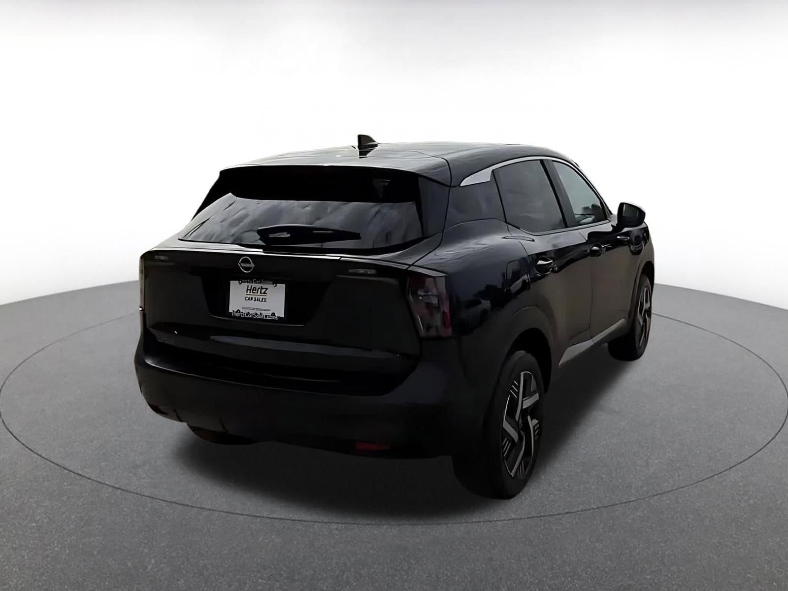 Thumbnail: 2025 Nissan Kicks - 12