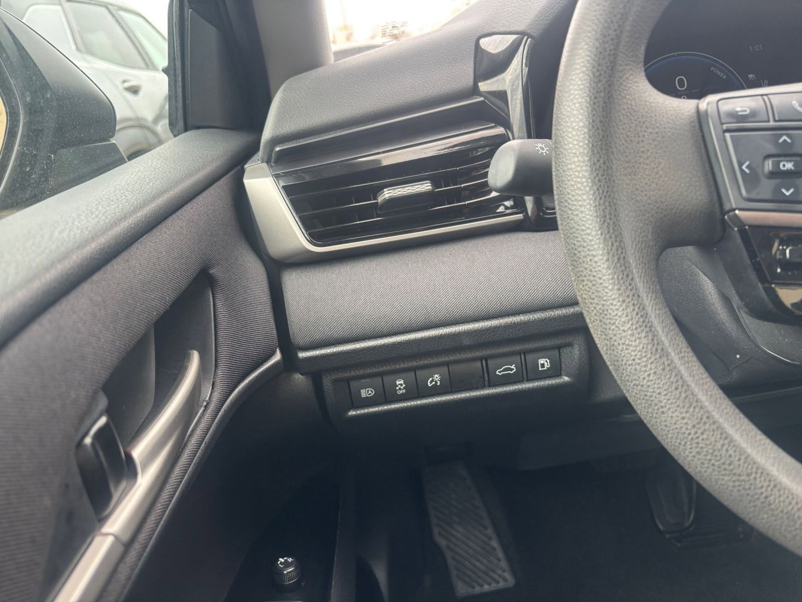 Thumbnail: 2025 Toyota Camry - 33