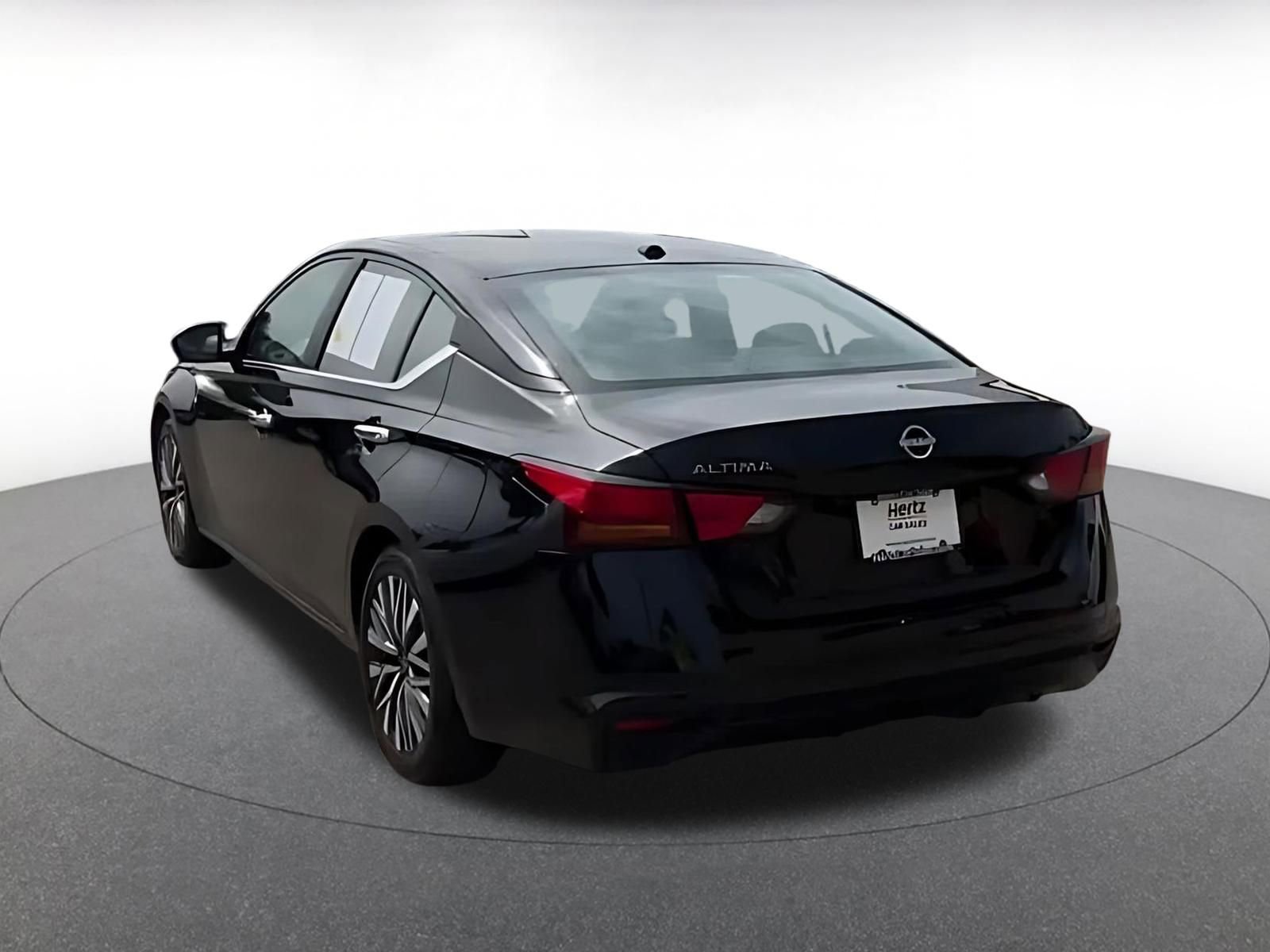 Thumbnail: 2025 Nissan Altima - 10