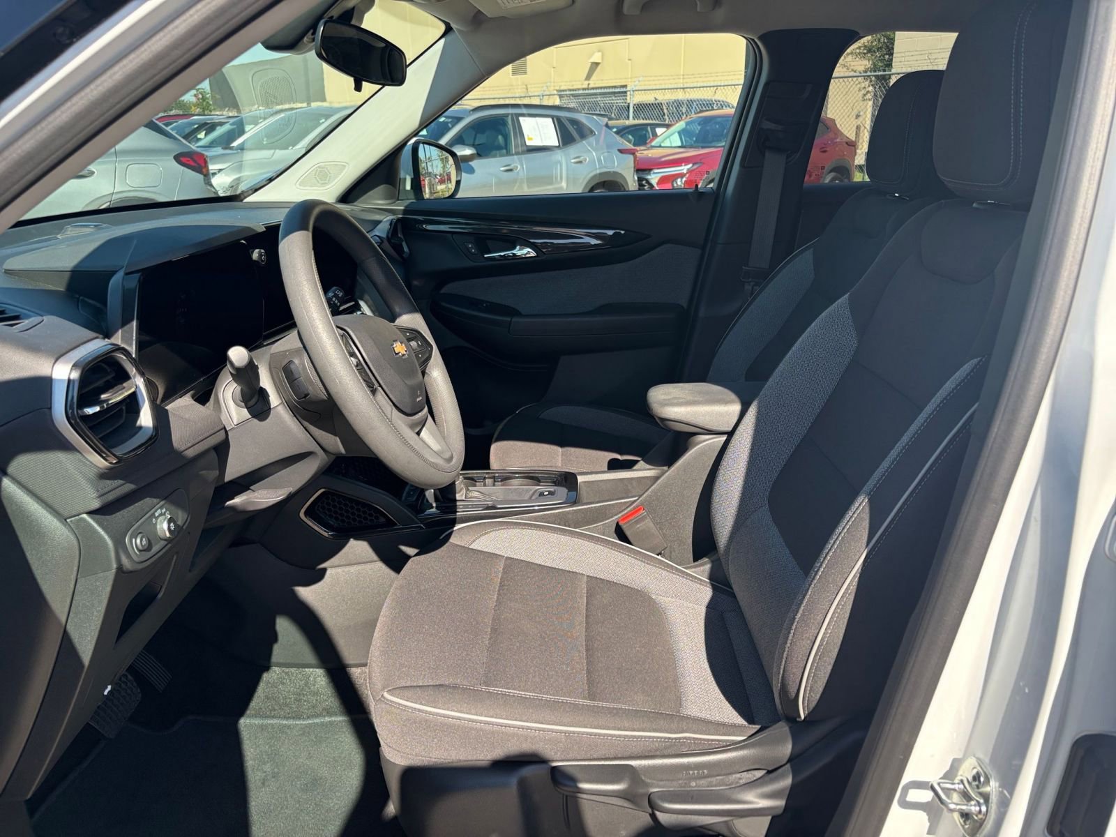 Thumbnail: 2025 Chevrolet TrailBlazer - 24