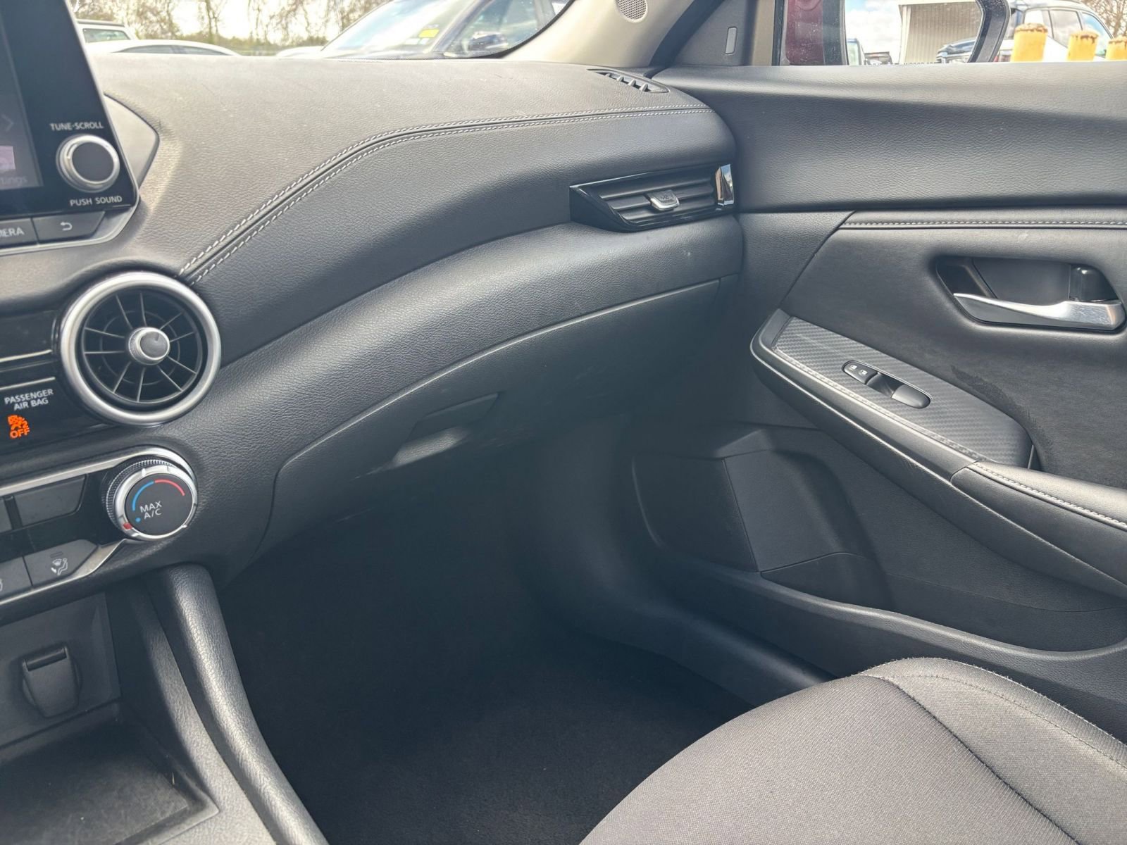 Thumbnail: 2025 Nissan Sentra - 33