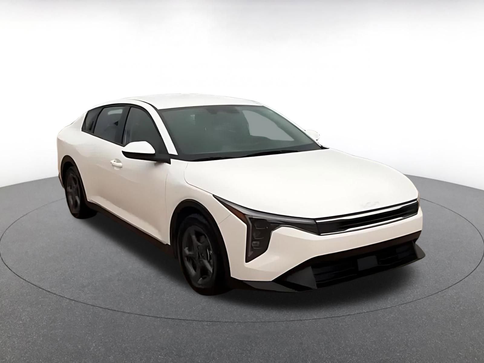 Thumbnail: 2025 Kia K4 - 3