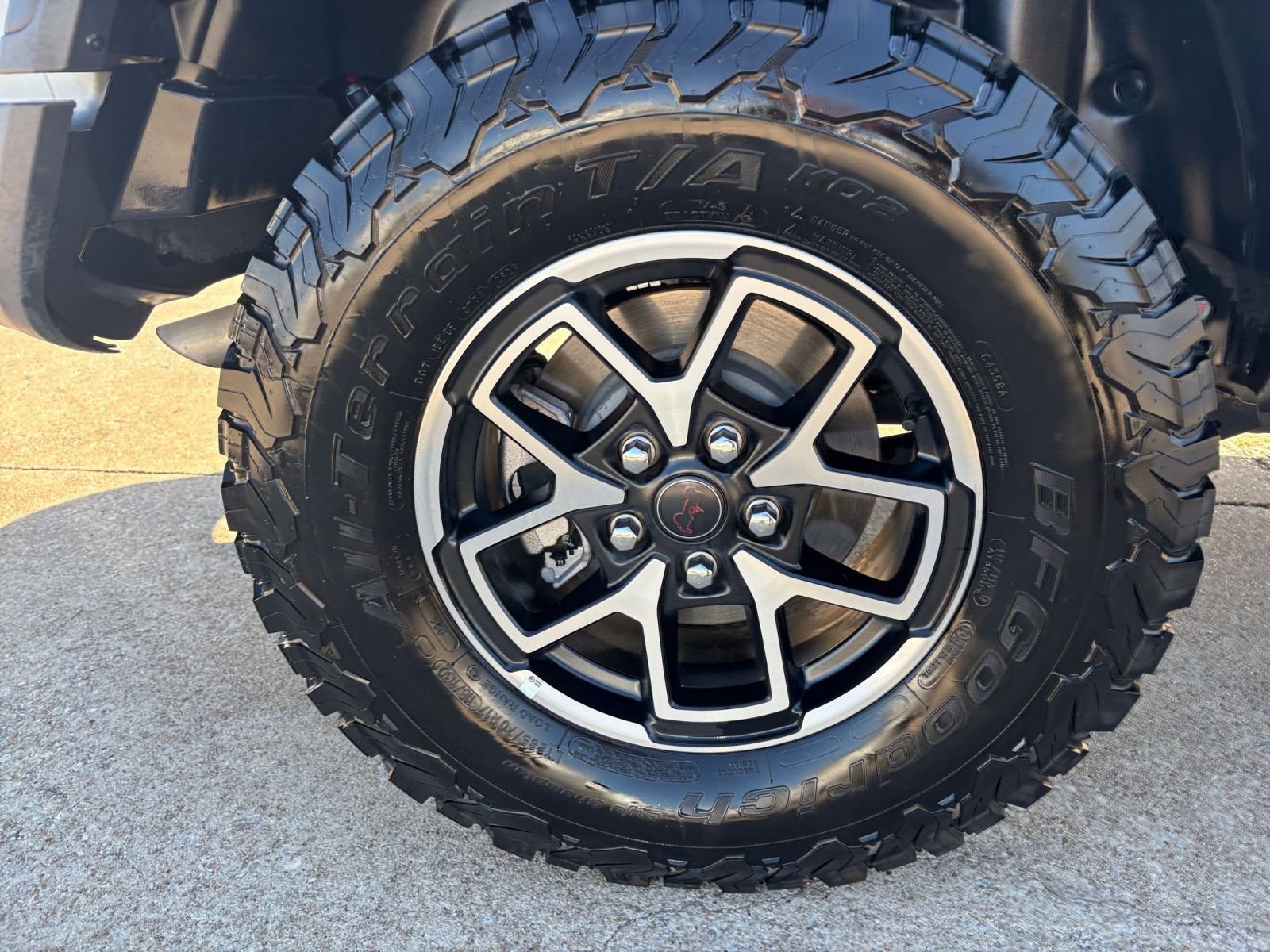 Thumbnail: 2025 Jeep Wrangler - 29