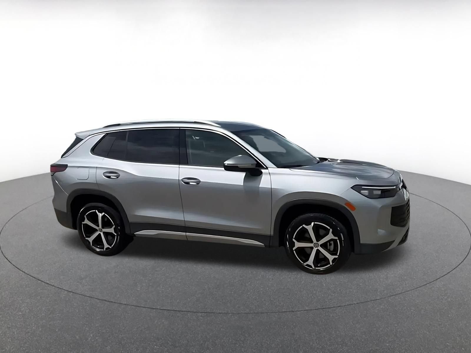 Thumbnail: 2026 Volkswagen Tiguan - 2