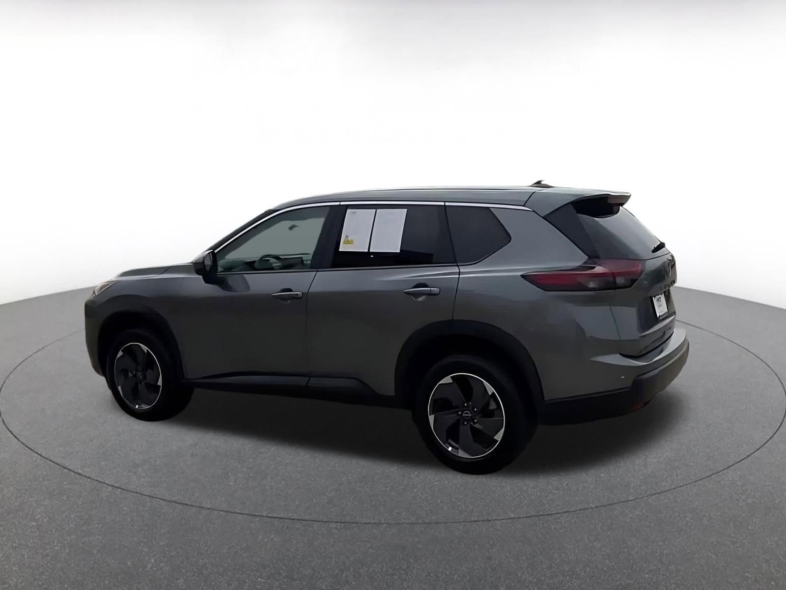 Thumbnail: 2025 Nissan Rogue - 10