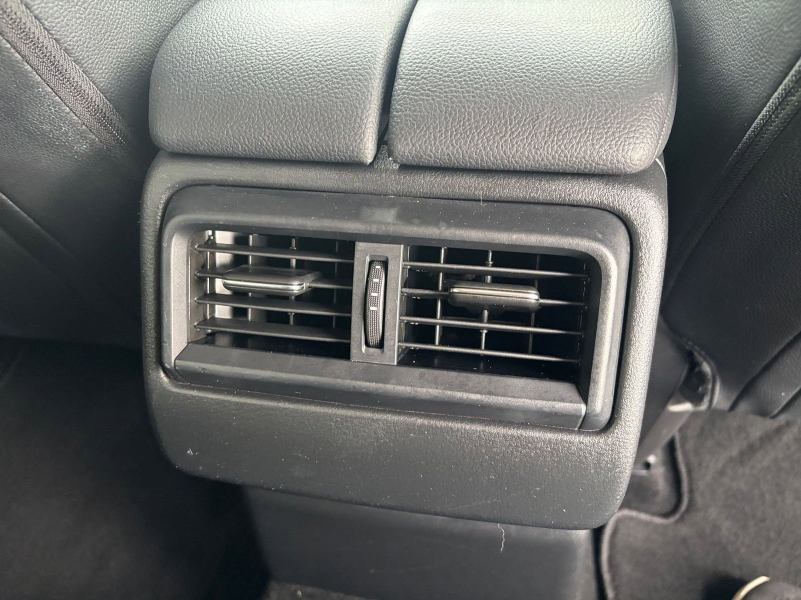 Thumbnail: 2025 Mazda CX-50 - 22