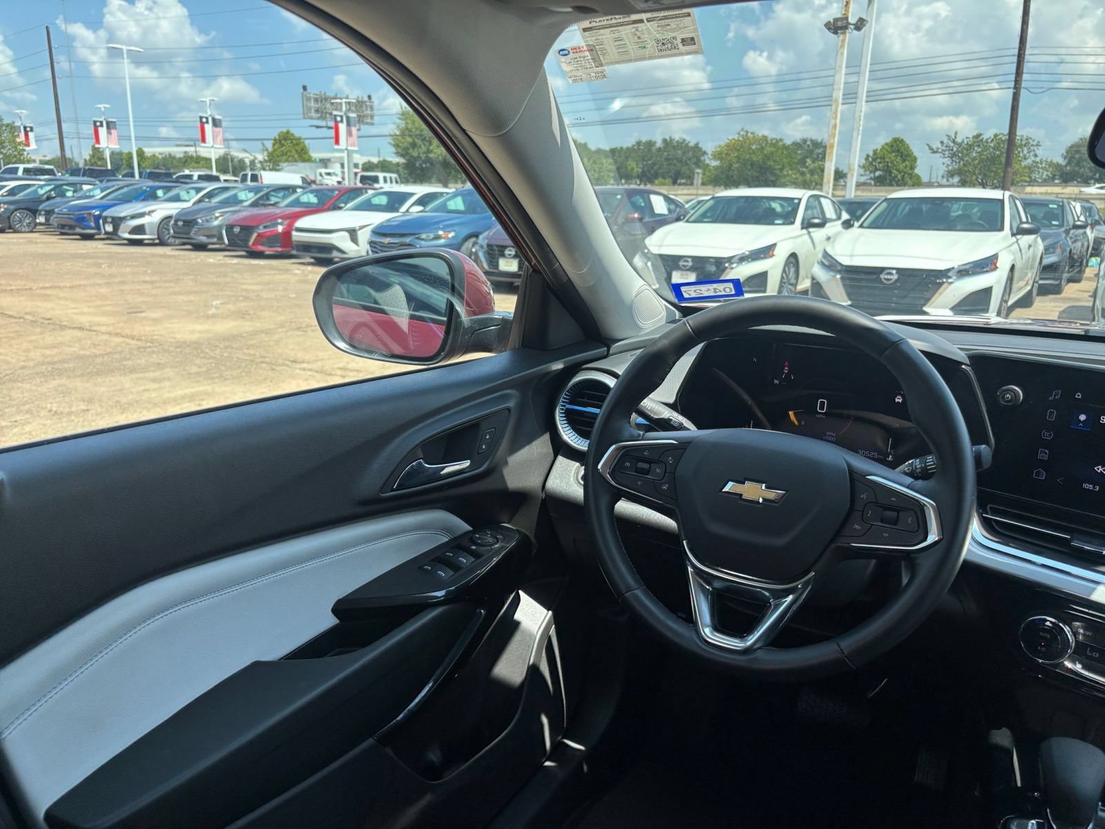 Thumbnail: 2025 Chevrolet Trax - 31