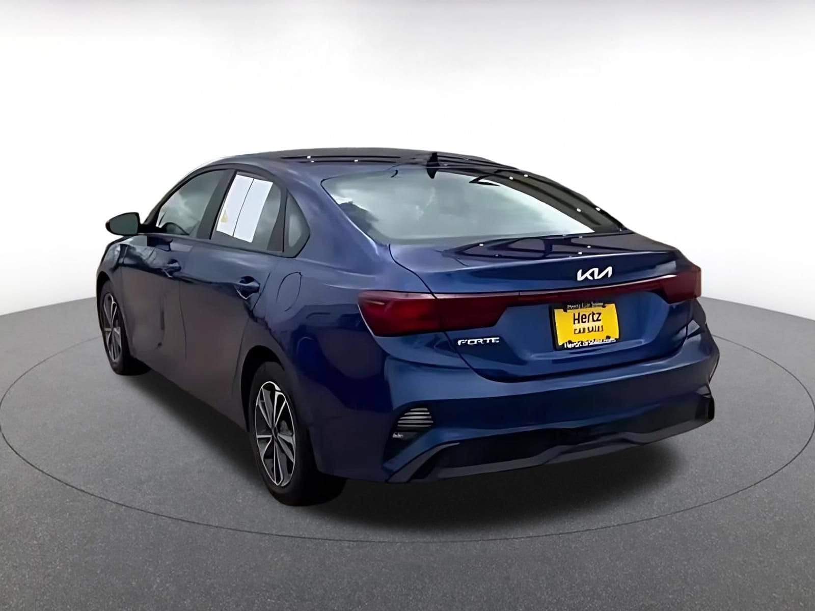 Thumbnail: 2024 Kia Forte - 4