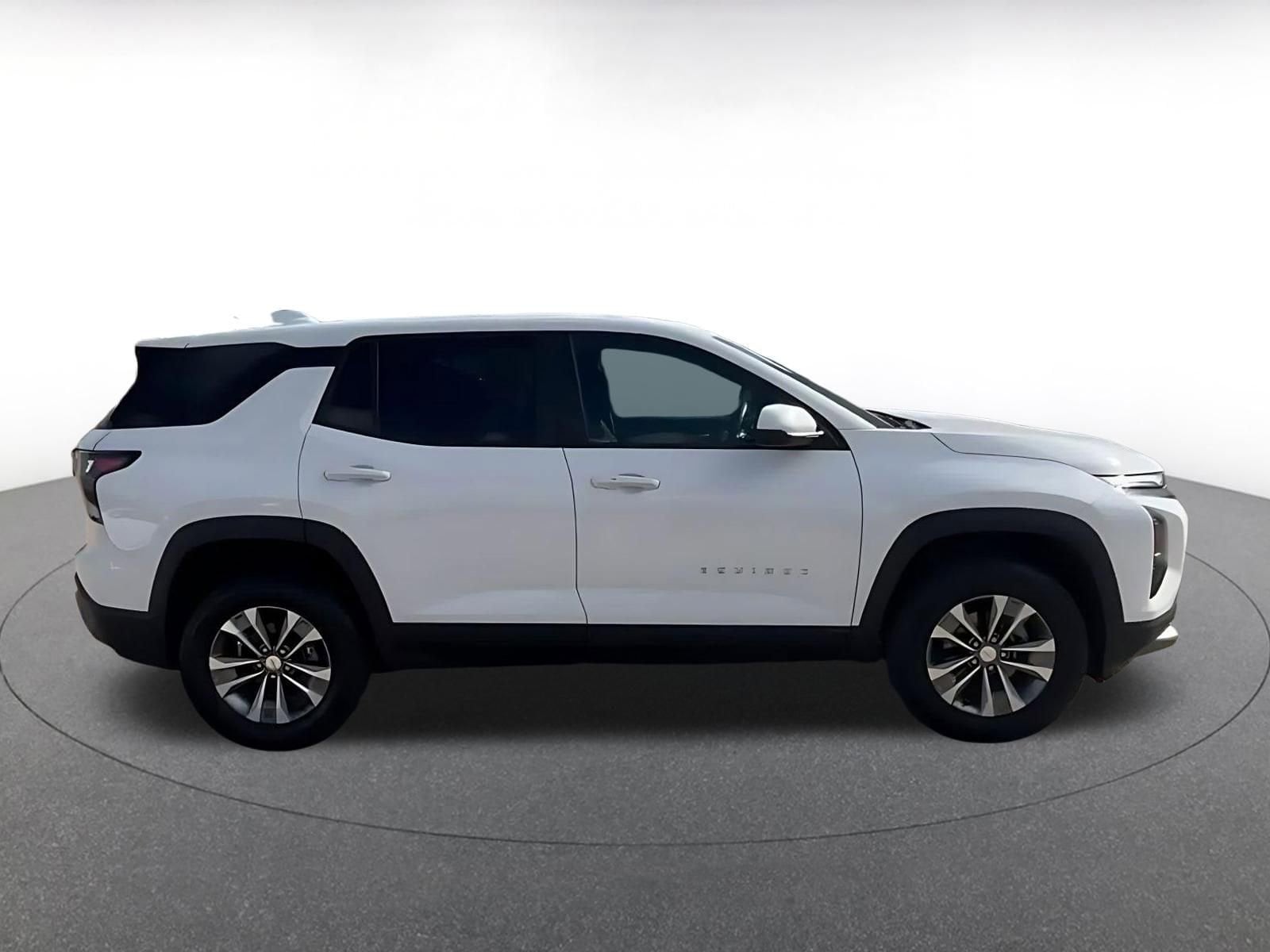 Thumbnail: 2025 Chevrolet Equinox - 16