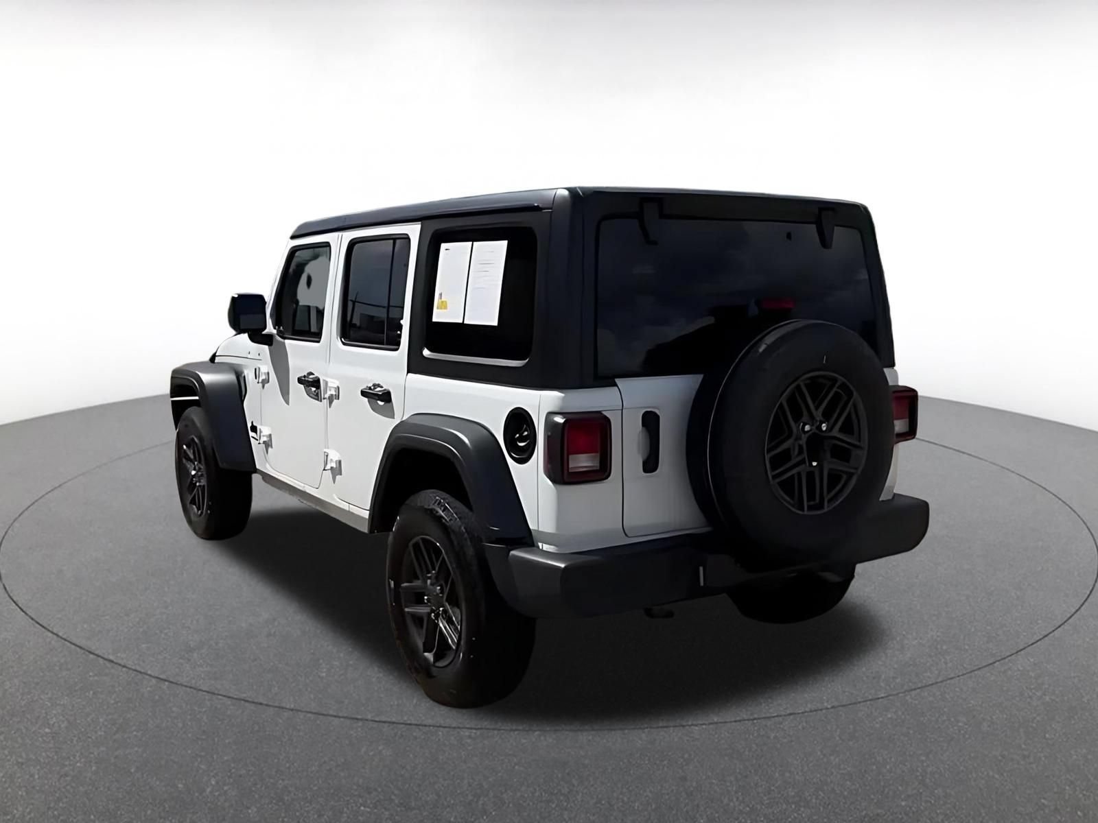Thumbnail: 2025 Jeep Wrangler - 16