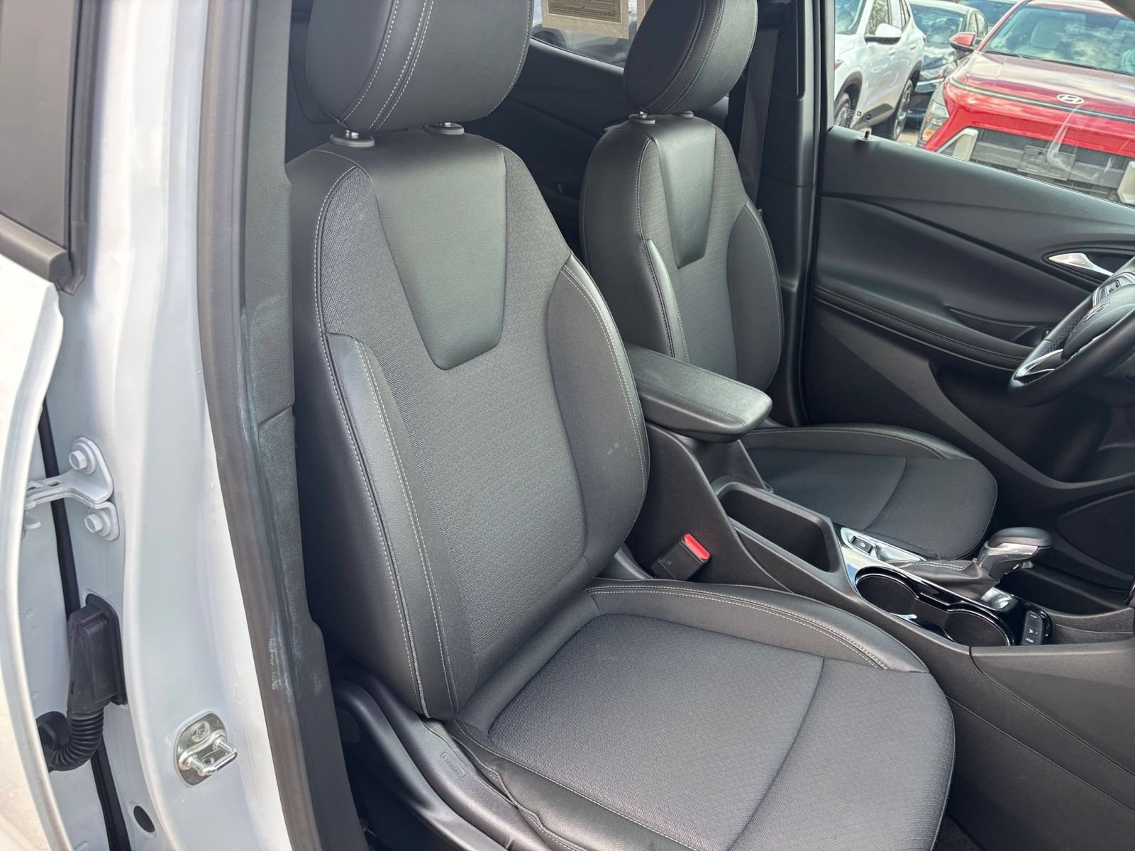 Thumbnail: 2025 Buick Encore GX - 30