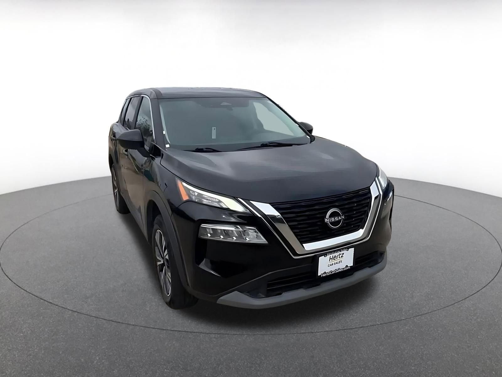 Thumbnail: 2023 Nissan Rogue - 3