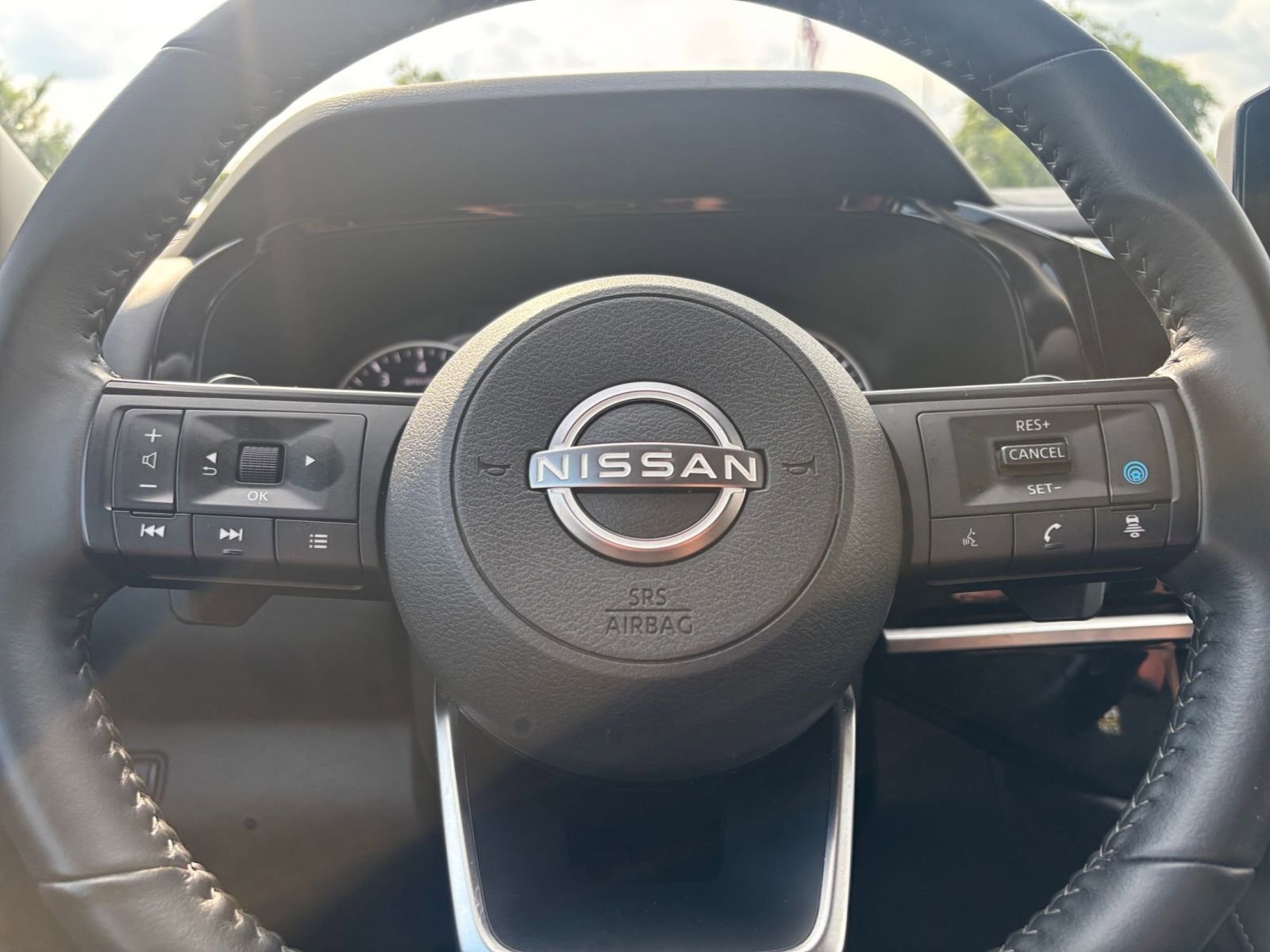 Thumbnail: 2025 Nissan Pathfinder - 30
