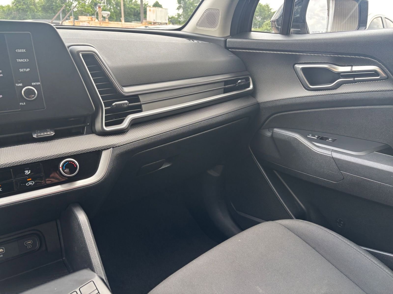 Thumbnail: 2025 Kia Sportage - 34