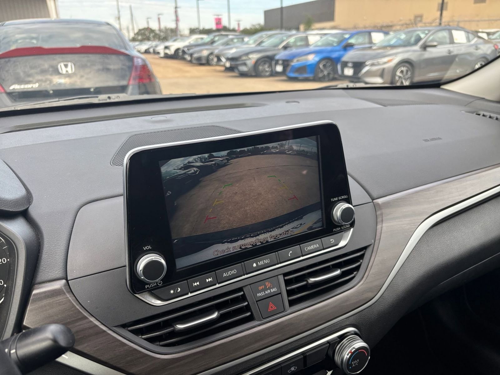 Thumbnail: 2025 Nissan Altima - 17