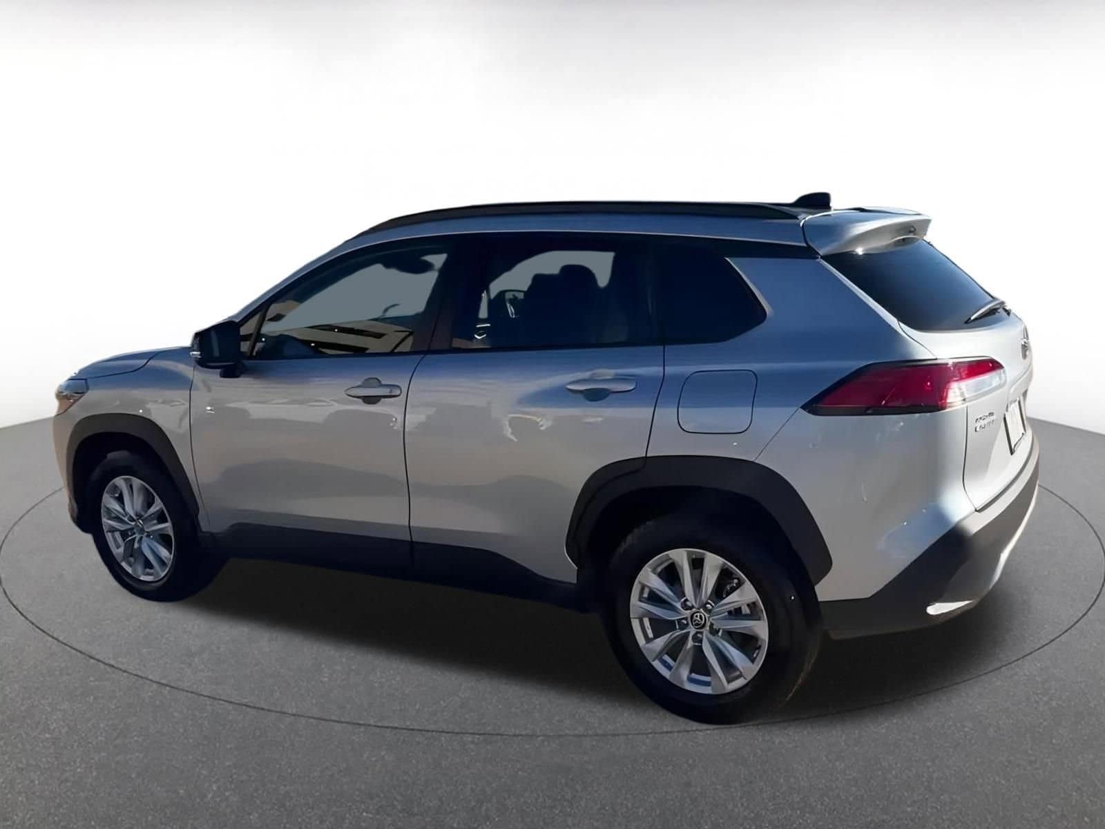 Thumbnail: 2025 Toyota Corolla Cross - 10