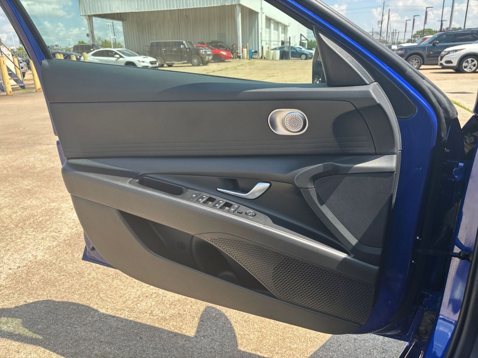 Thumbnail: 2024 Hyundai Elantra - 16
