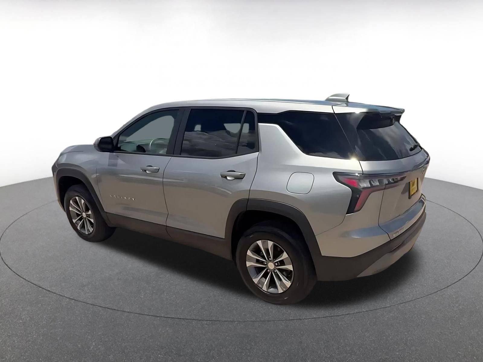 Thumbnail: 2025 Chevrolet Equinox - 10