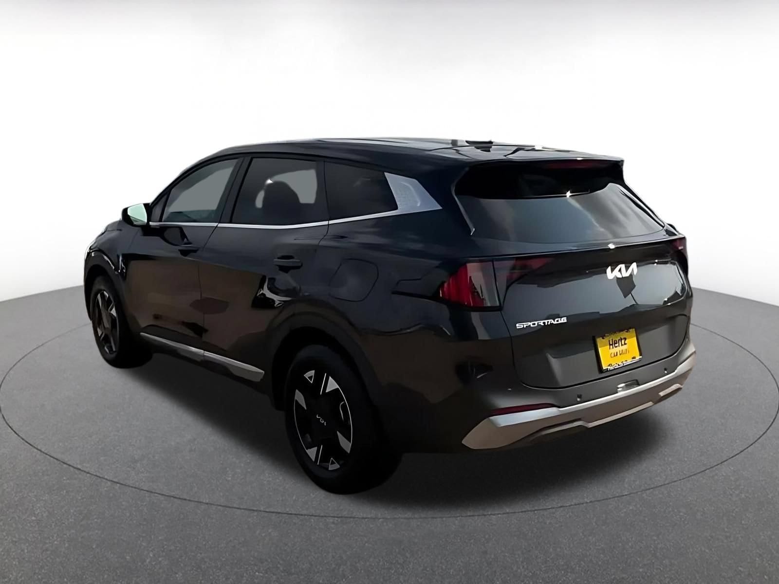 Thumbnail: 2026 Kia Sportage - 10