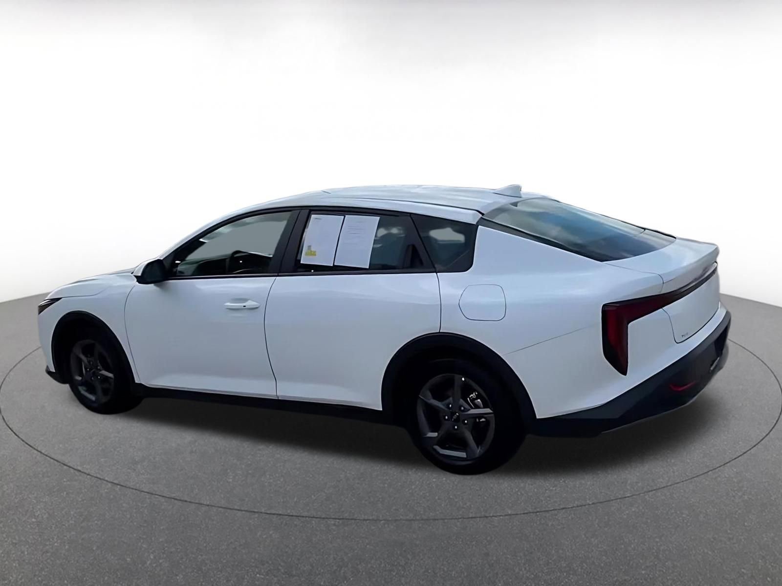 Thumbnail: 2025 Kia K4 - 15