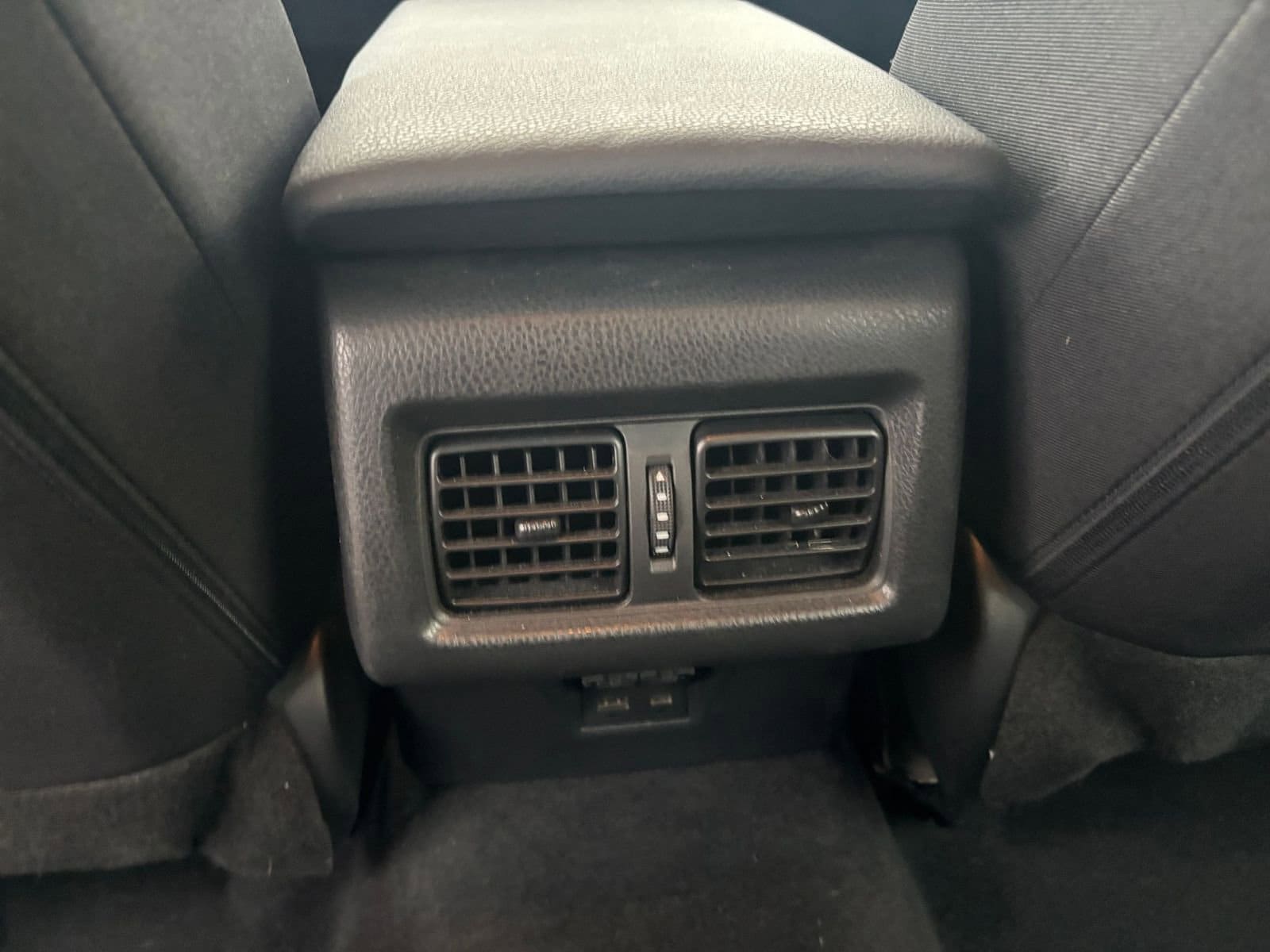 Thumbnail: 2025 Toyota Camry - 23