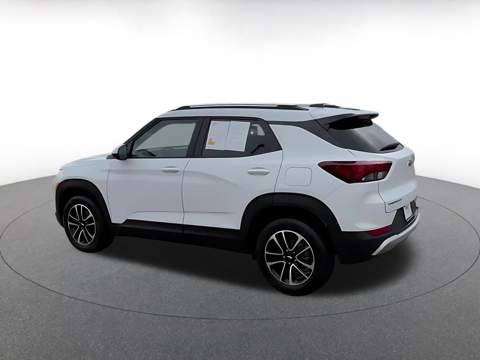 Thumbnail: 2025 Chevrolet TrailBlazer - 10